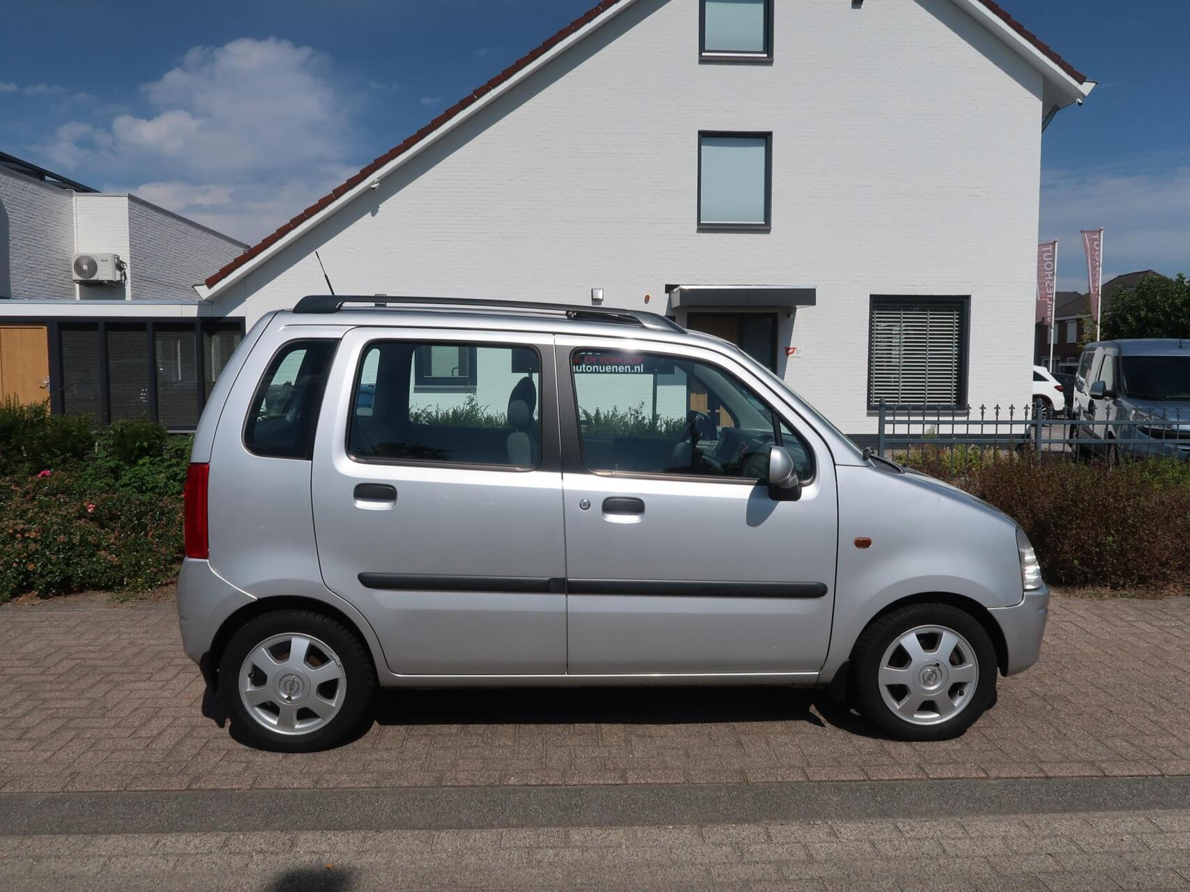 Foto van Opel Agila