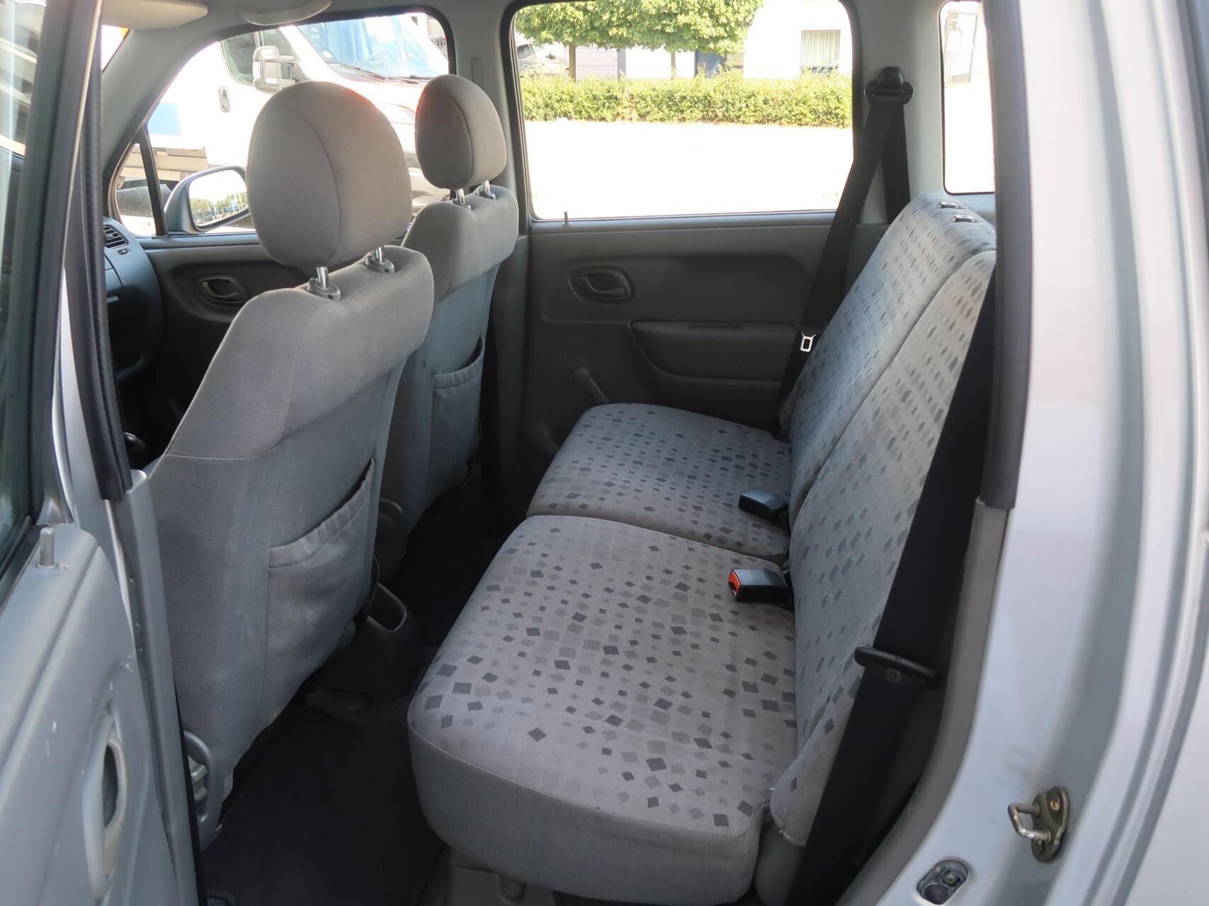 Foto van Opel Agila