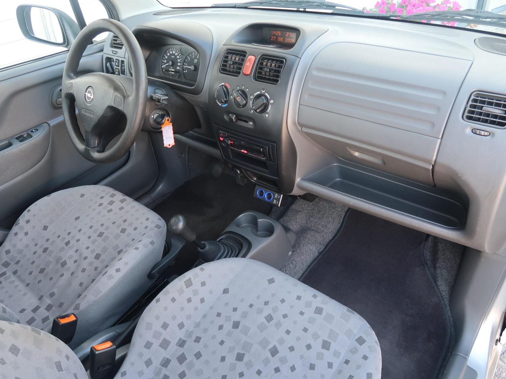 Foto van Opel Agila