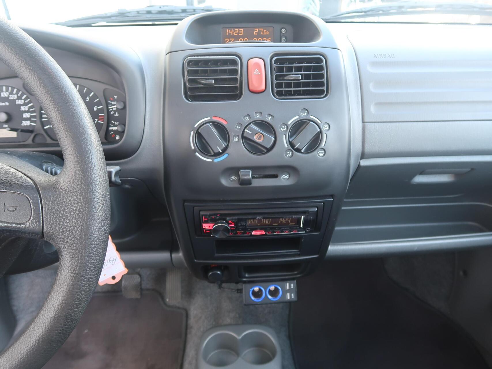 Foto van Opel Agila