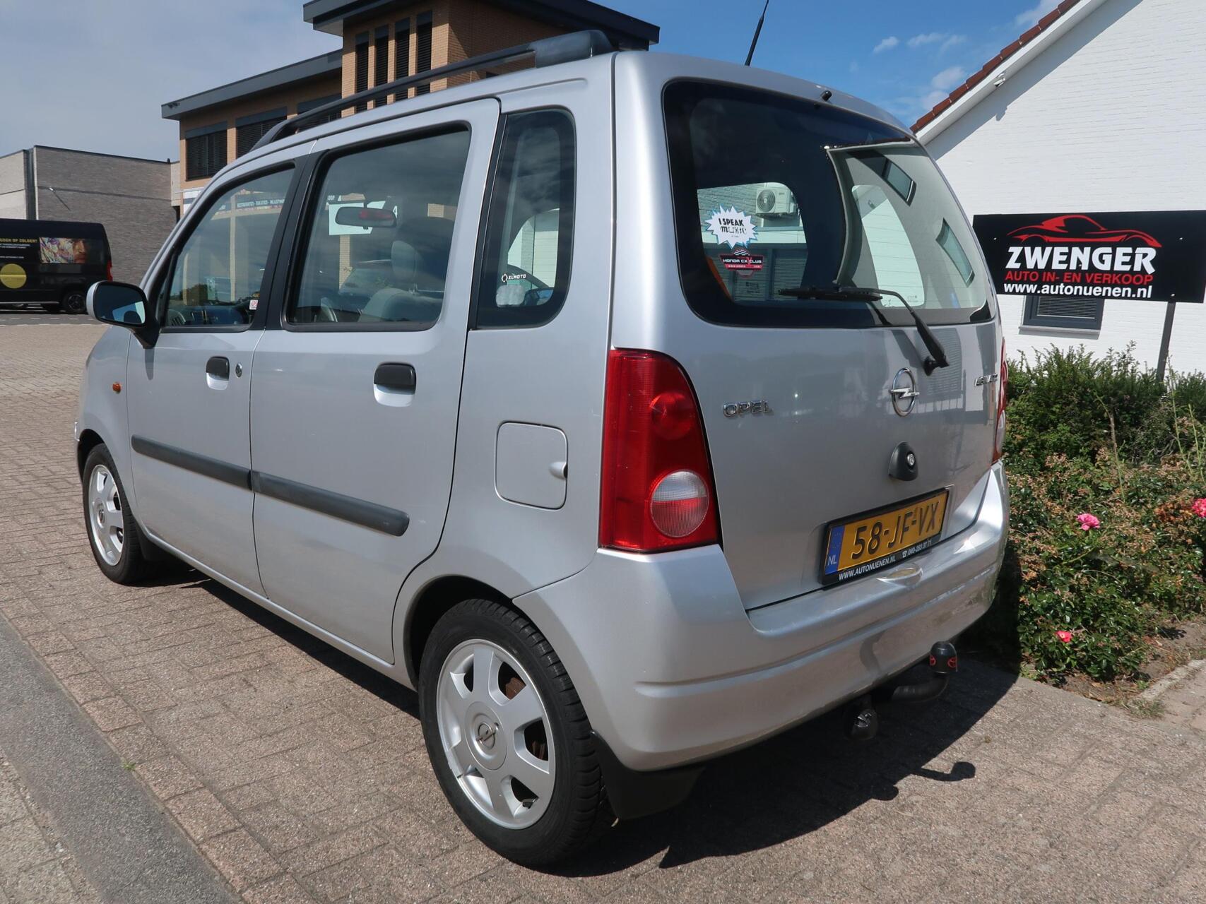 Foto van Opel Agila