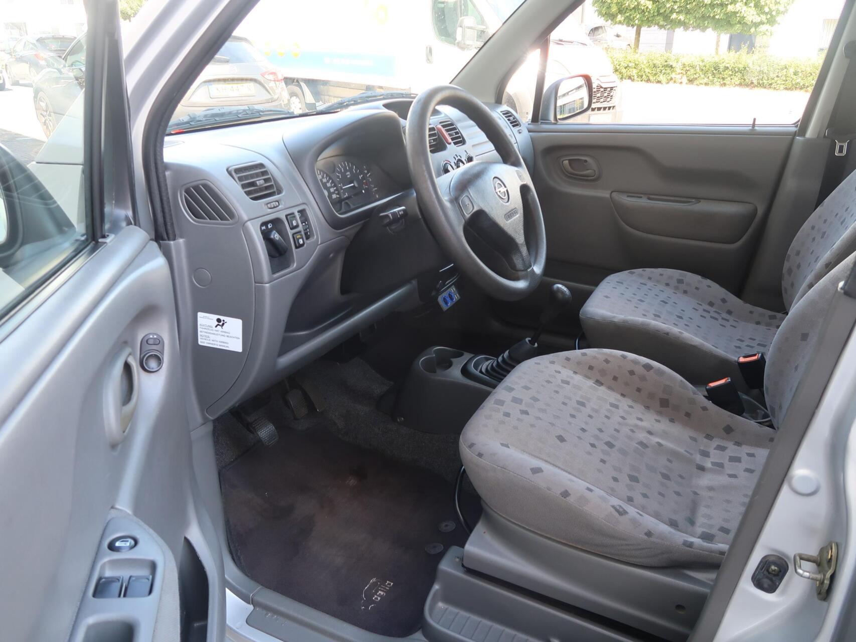 Foto van Opel Agila