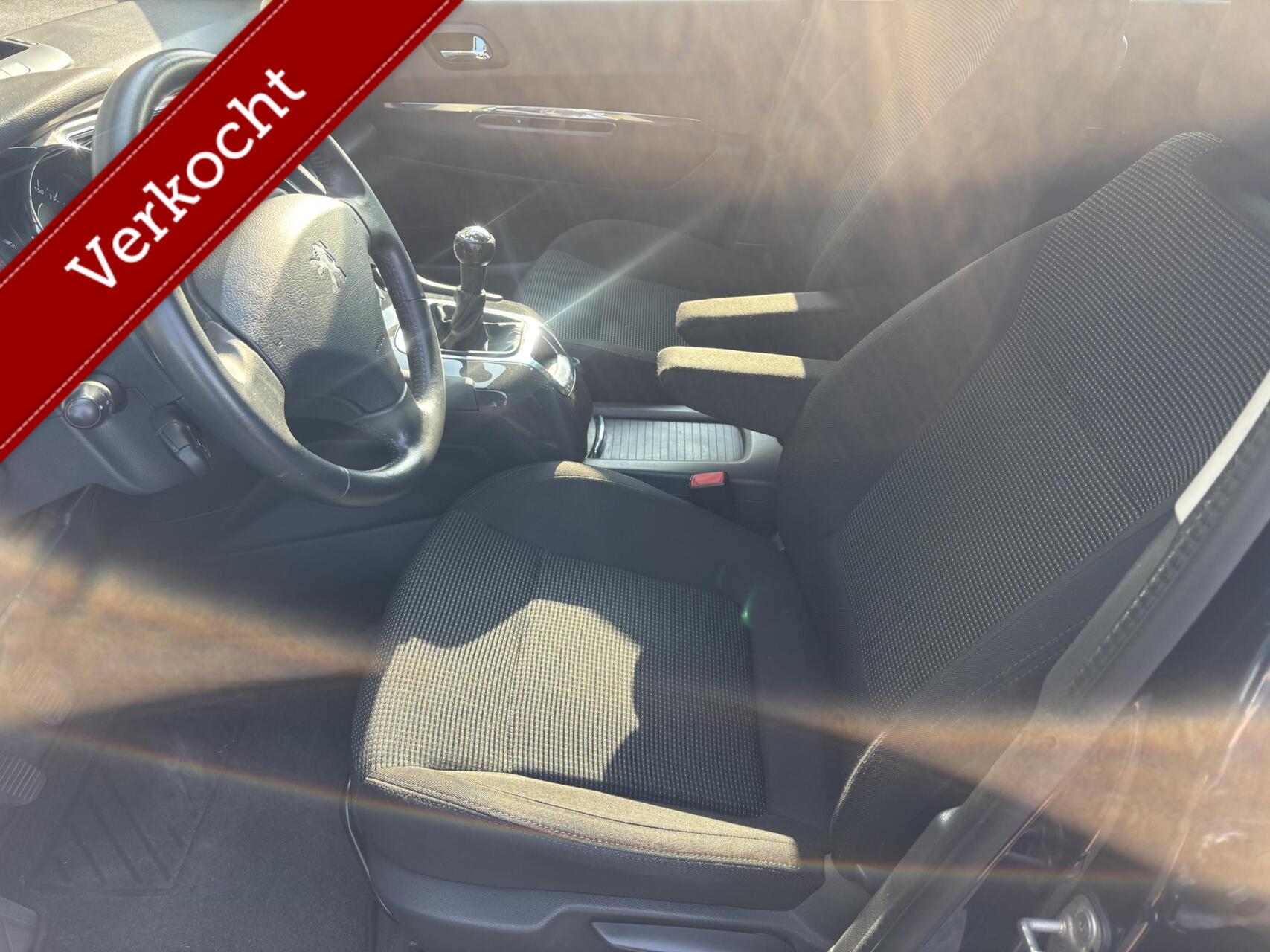Foto van Peugeot 5008