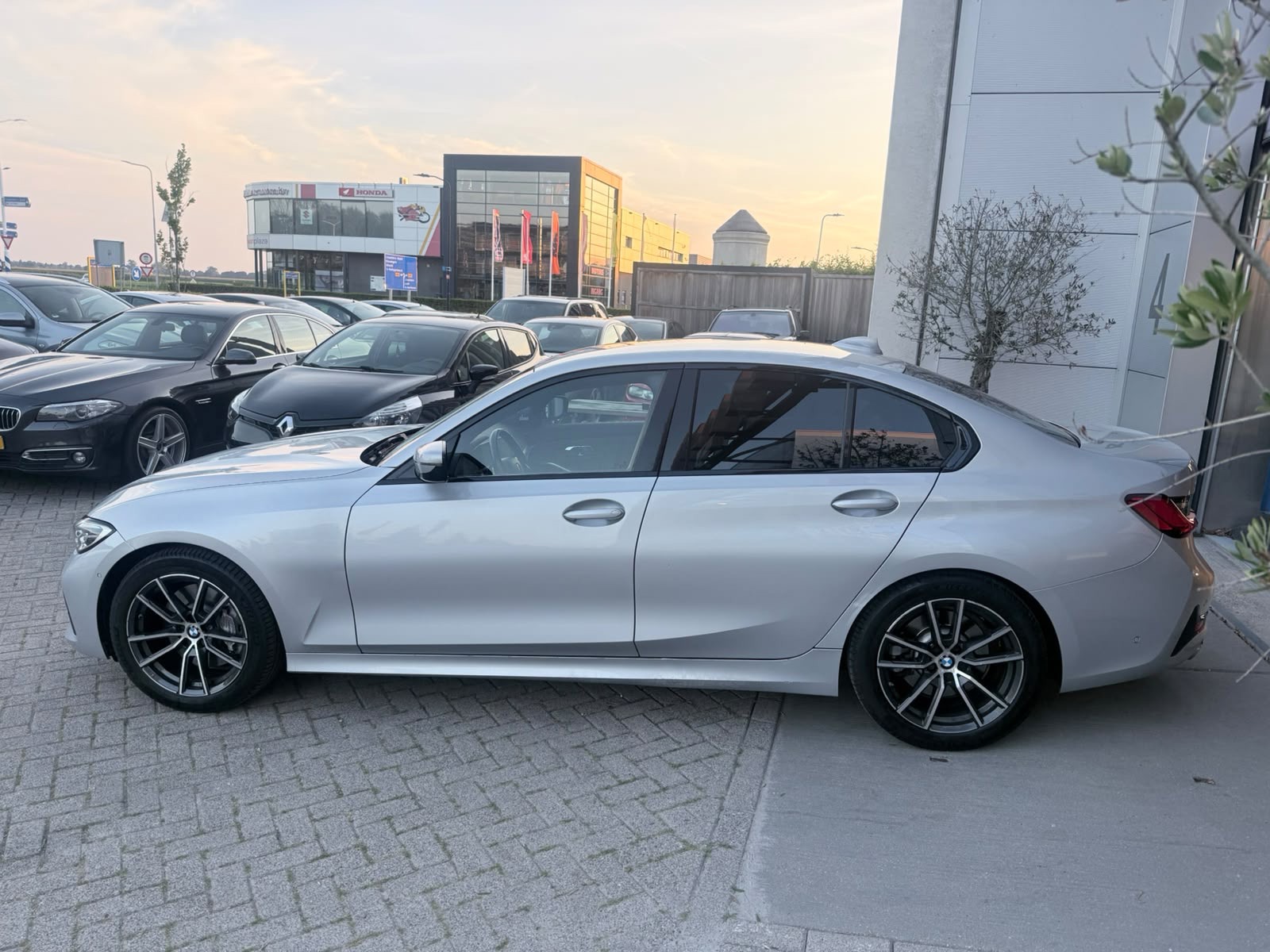 Foto van BMW 330i