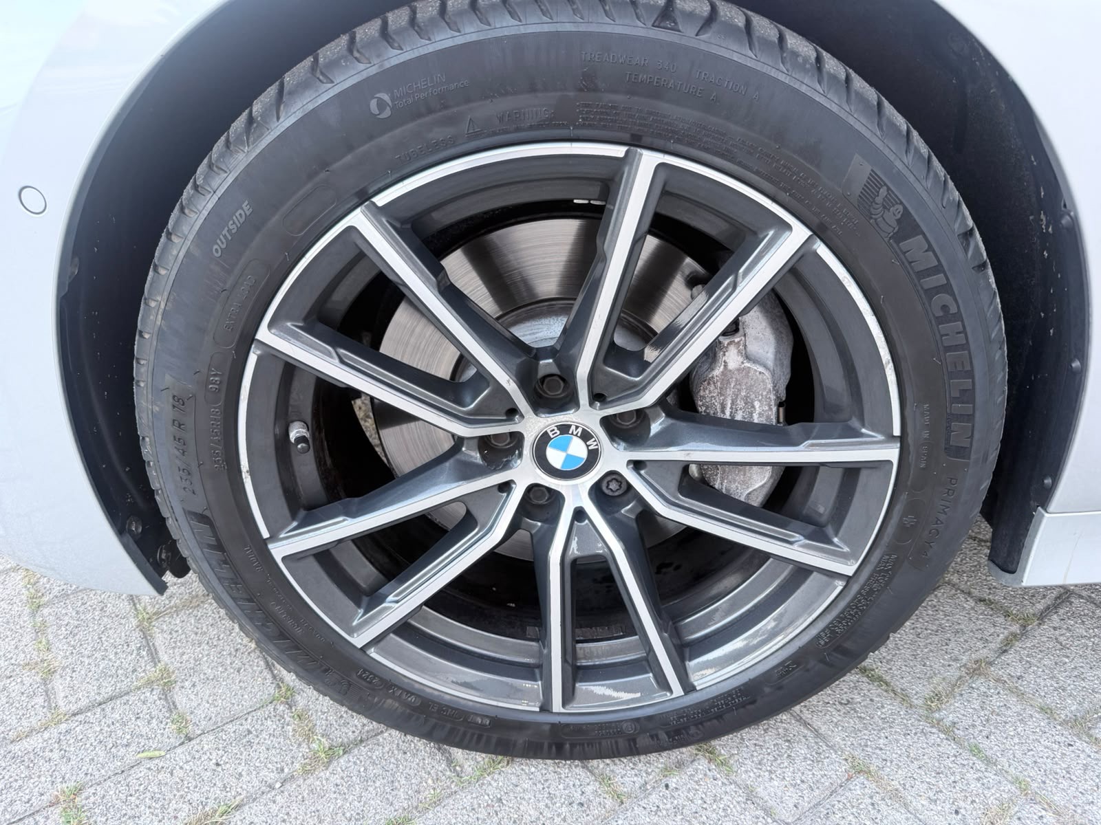 Foto van BMW 330i