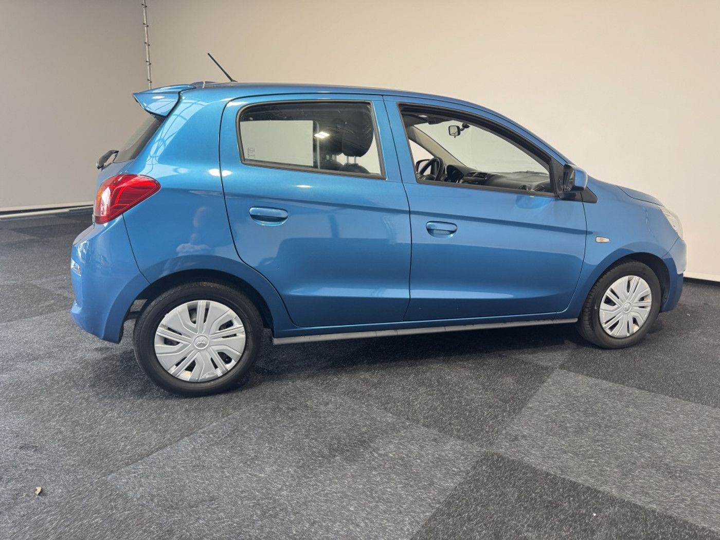 Foto van Mitsubishi Space Star