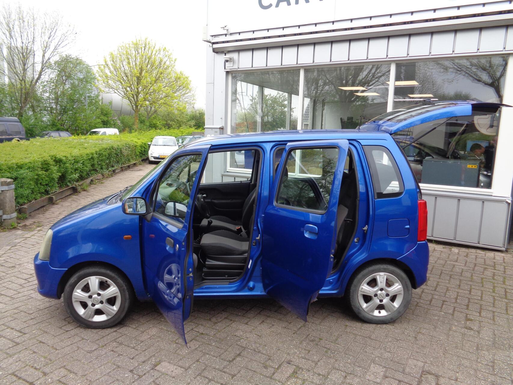 Foto van Opel Agila