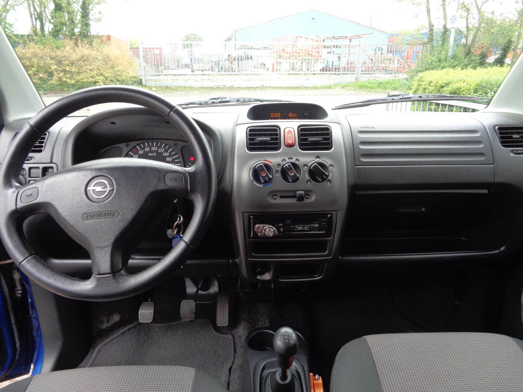 Foto van Opel Agila