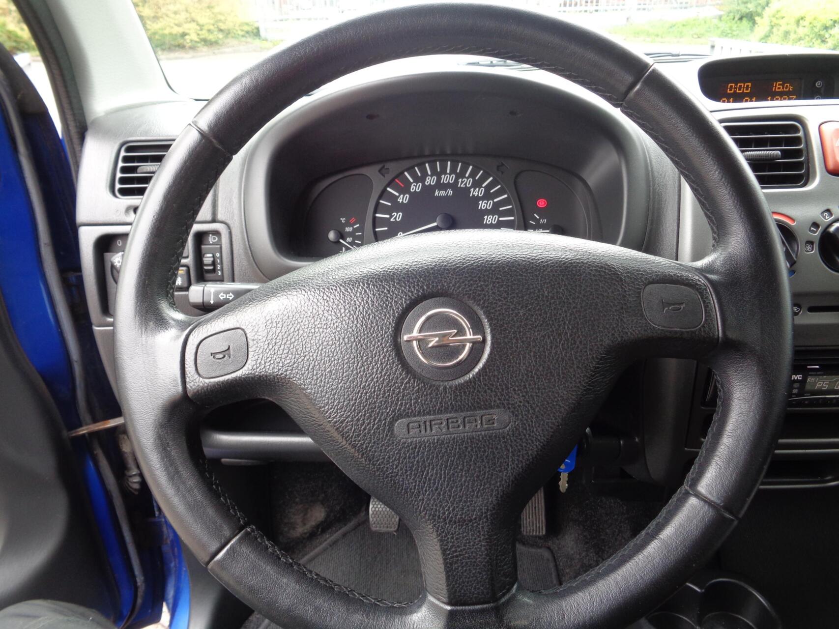 Foto van Opel Agila