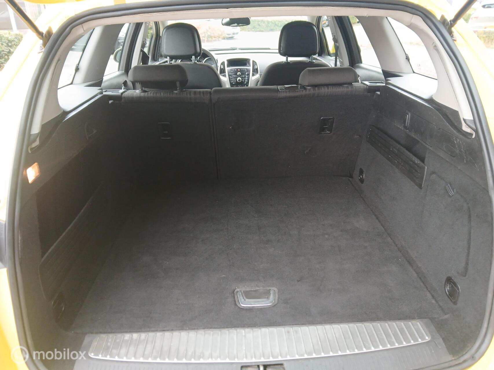 Foto van Opel Astra Sports Tourer