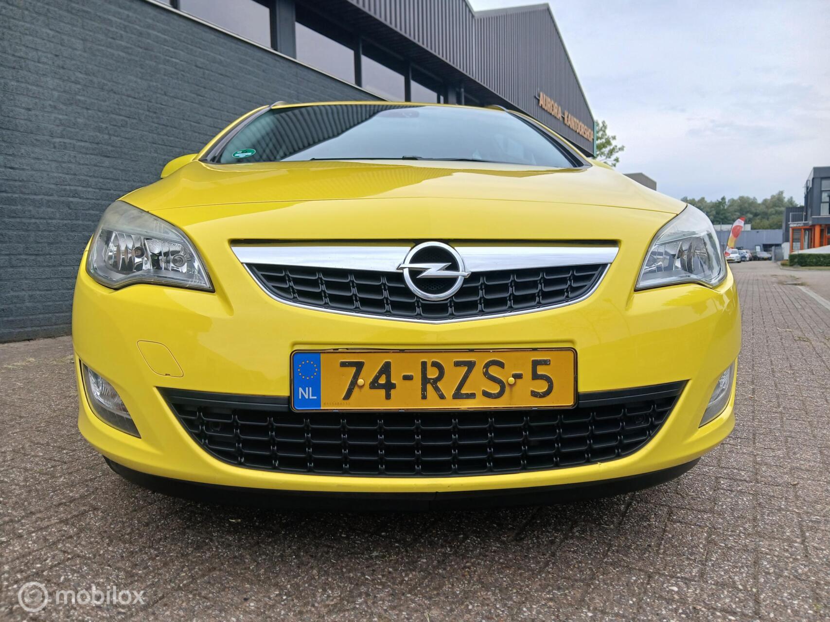 Foto van Opel Astra Sports Tourer
