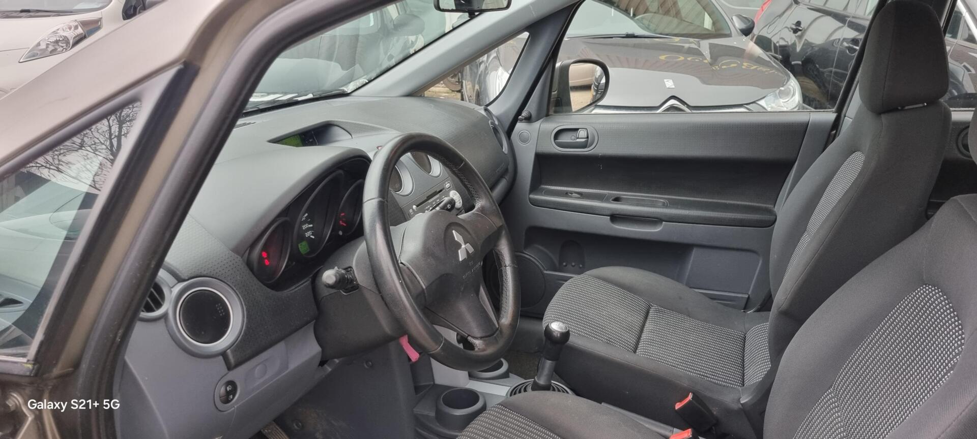 Foto van Mitsubishi Mitsubishi Colt