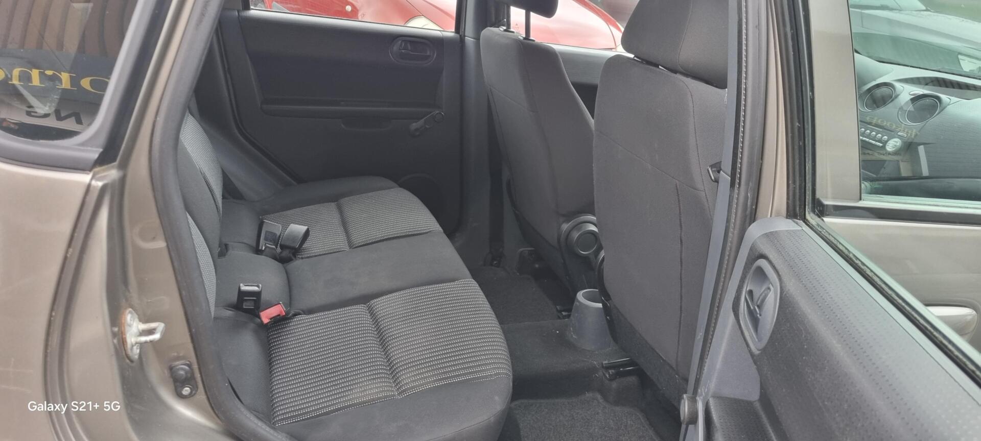 Foto van Mitsubishi Mitsubishi Colt
