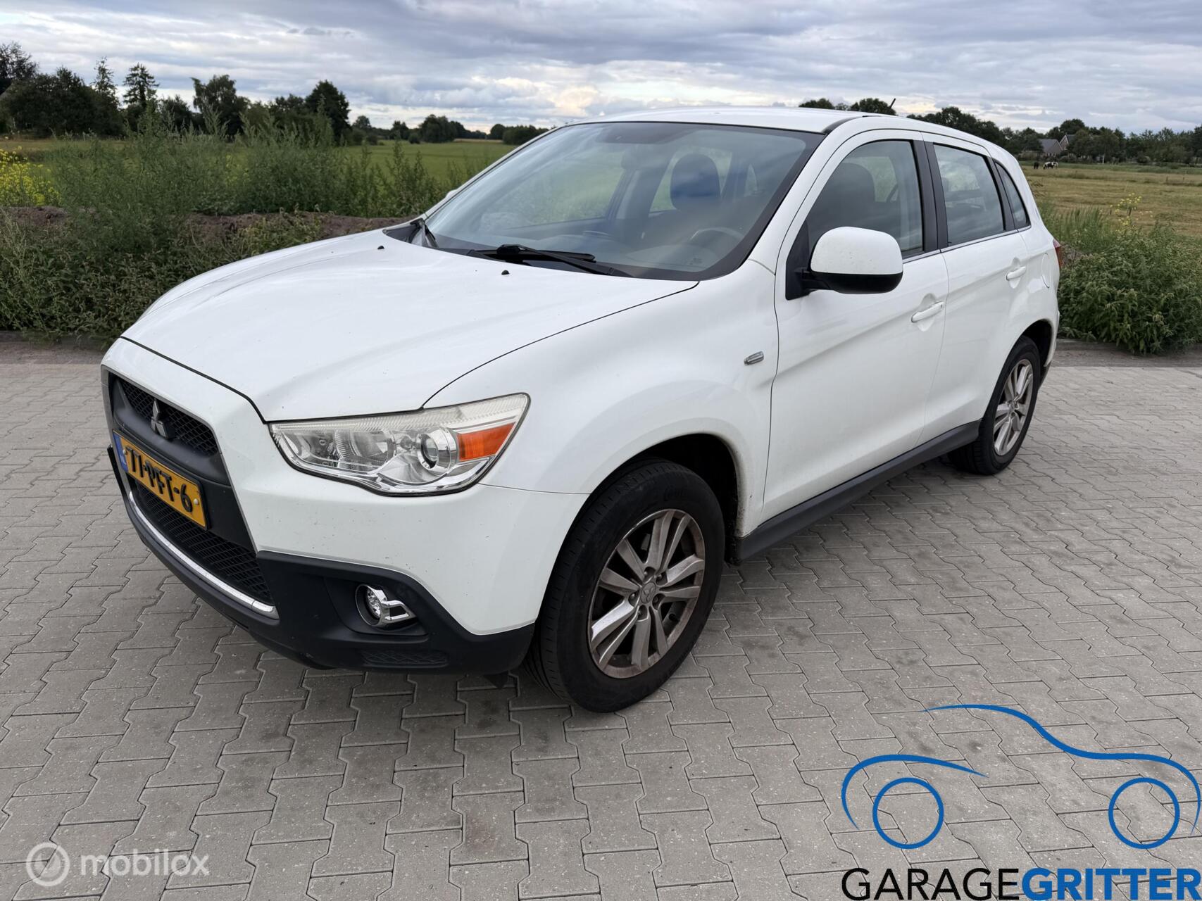 Mitsubishi Mitsubishi Asx 1.6 Inform ClearTec 2011 - voorkant