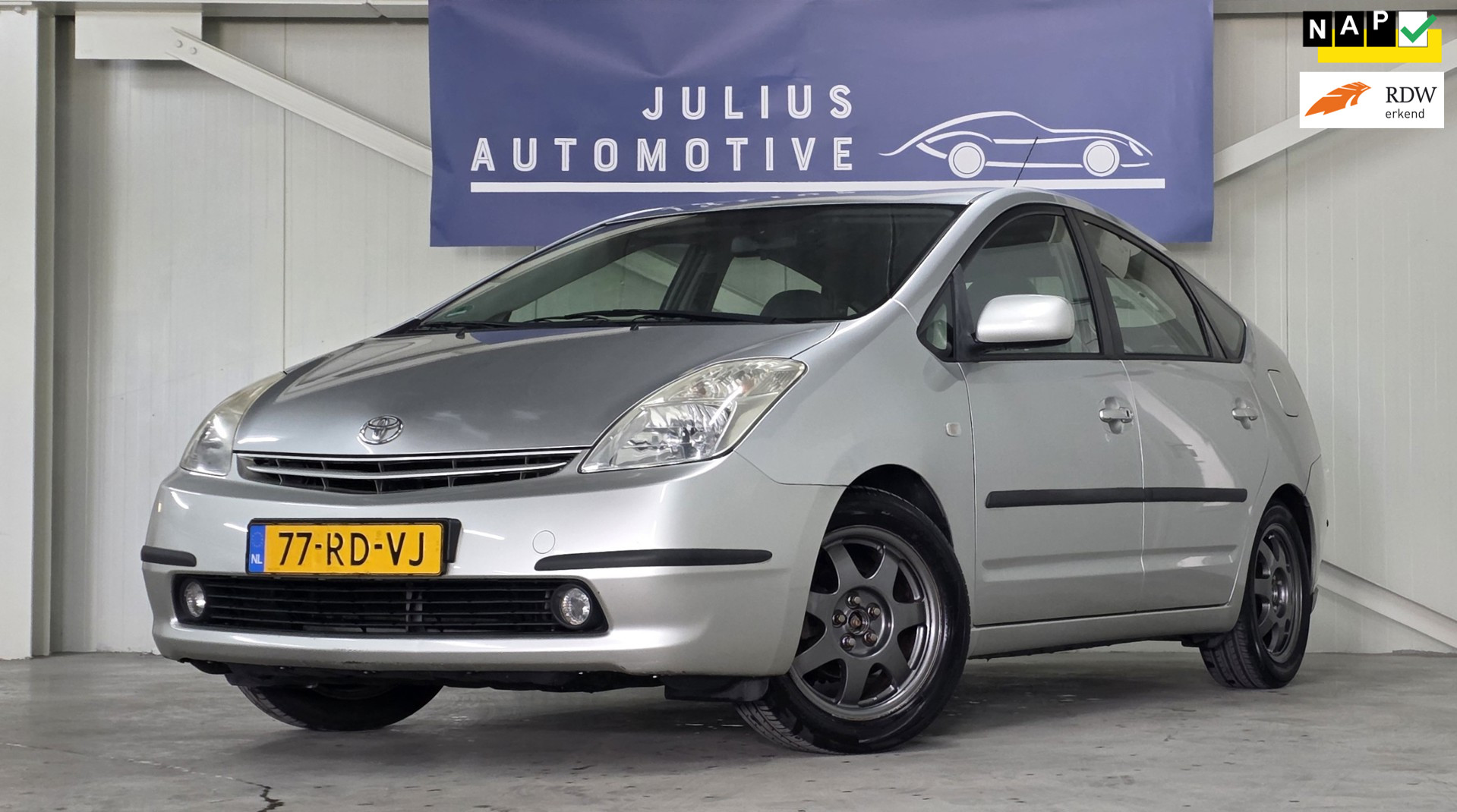 Toyota Toyota Prius 1.5 VVT-i Volledig Onderhouden JBL Keyless Clima Navi! 2005 - voorkant
