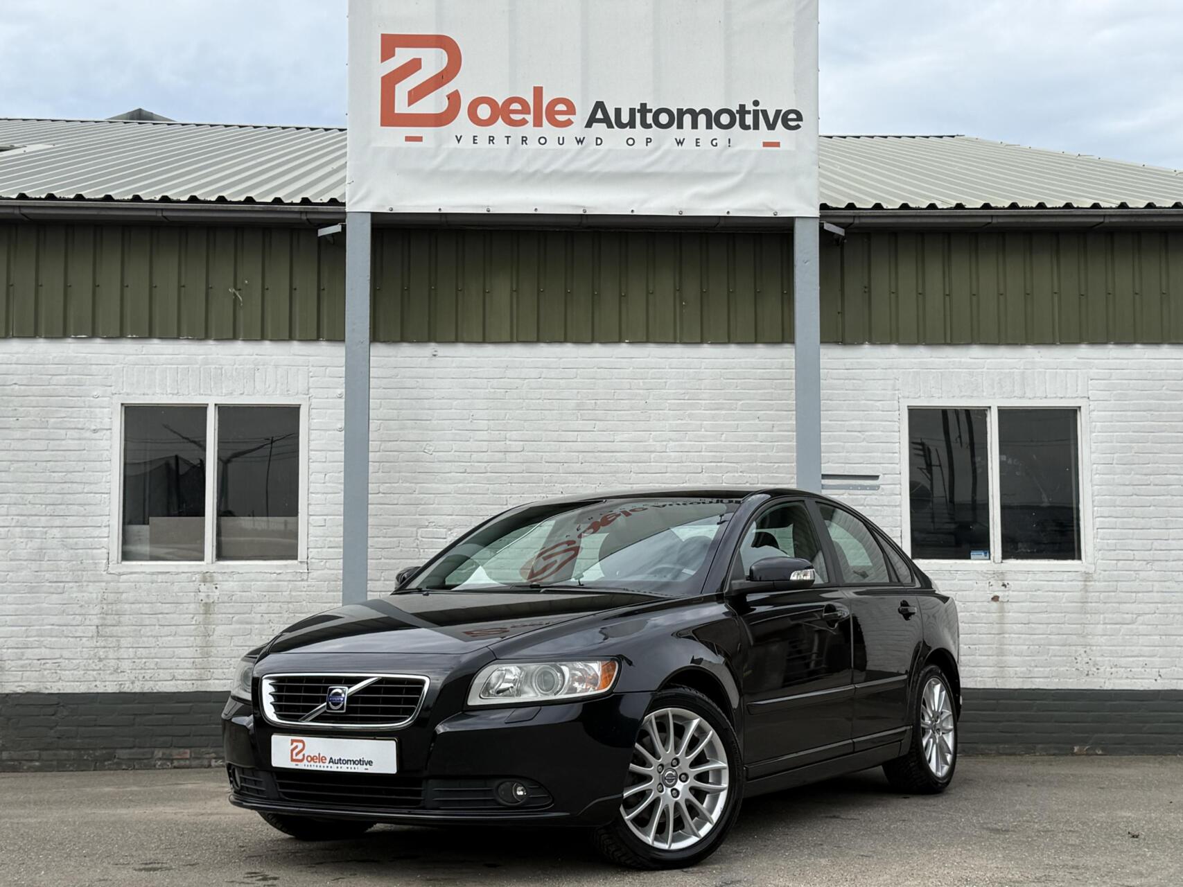 Volvo S40 2.4 Momentum Aut. / 2e Eig. / Leder / Orig. NL / PDC 2008 - voorkant