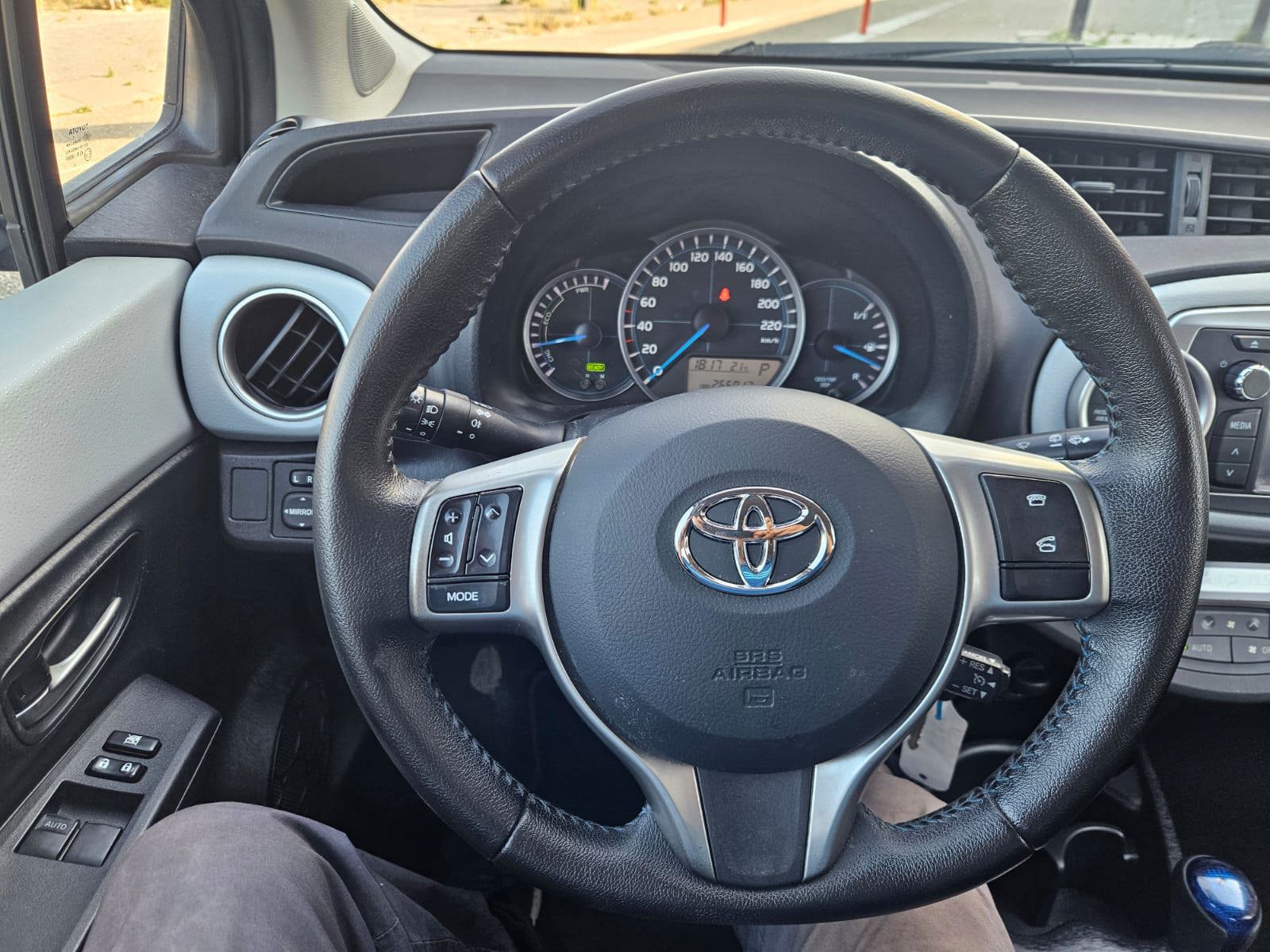 Foto van Toyota Toyota Yaris Hybrid
