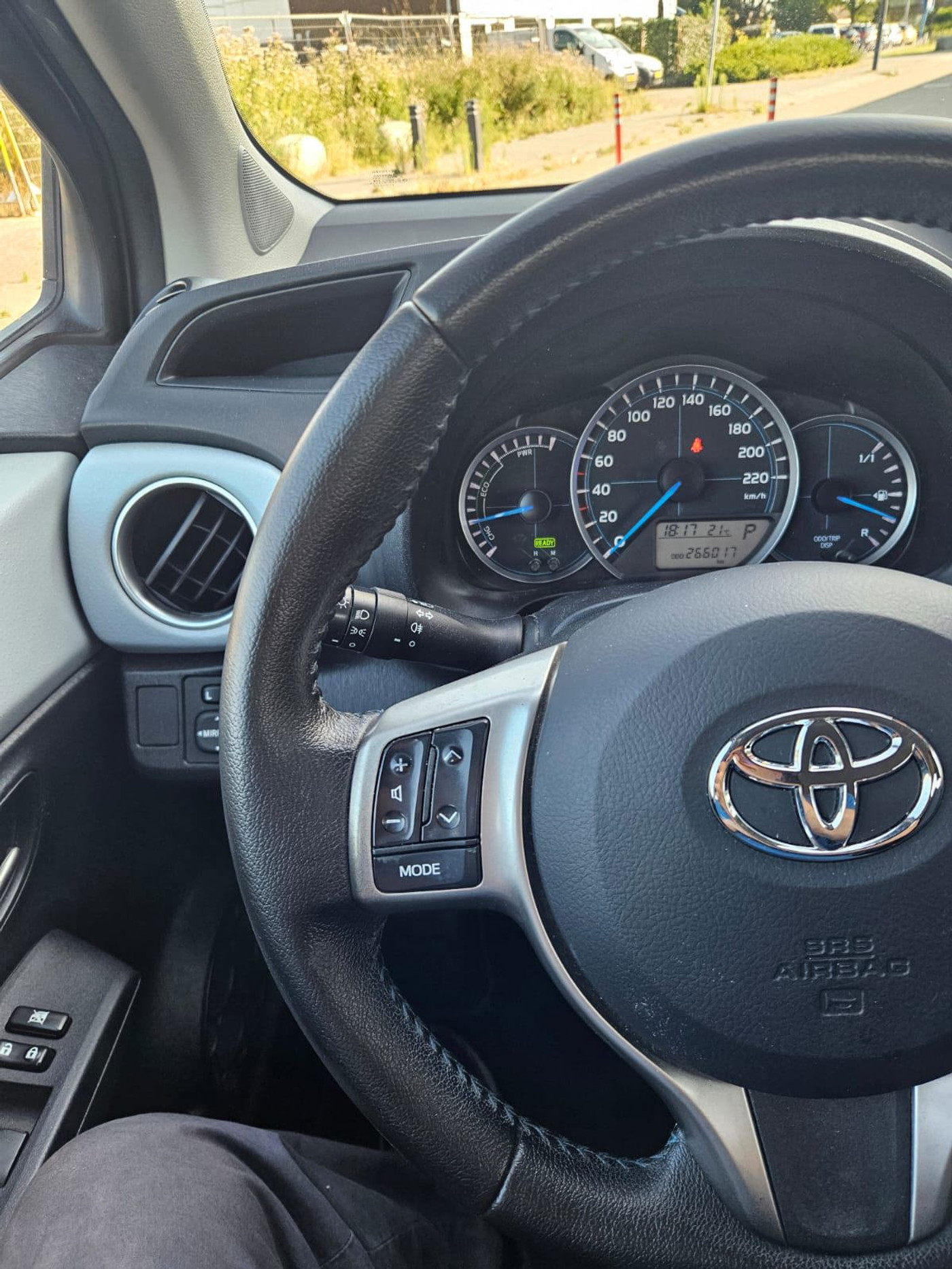 Foto van Toyota Toyota Yaris Hybrid