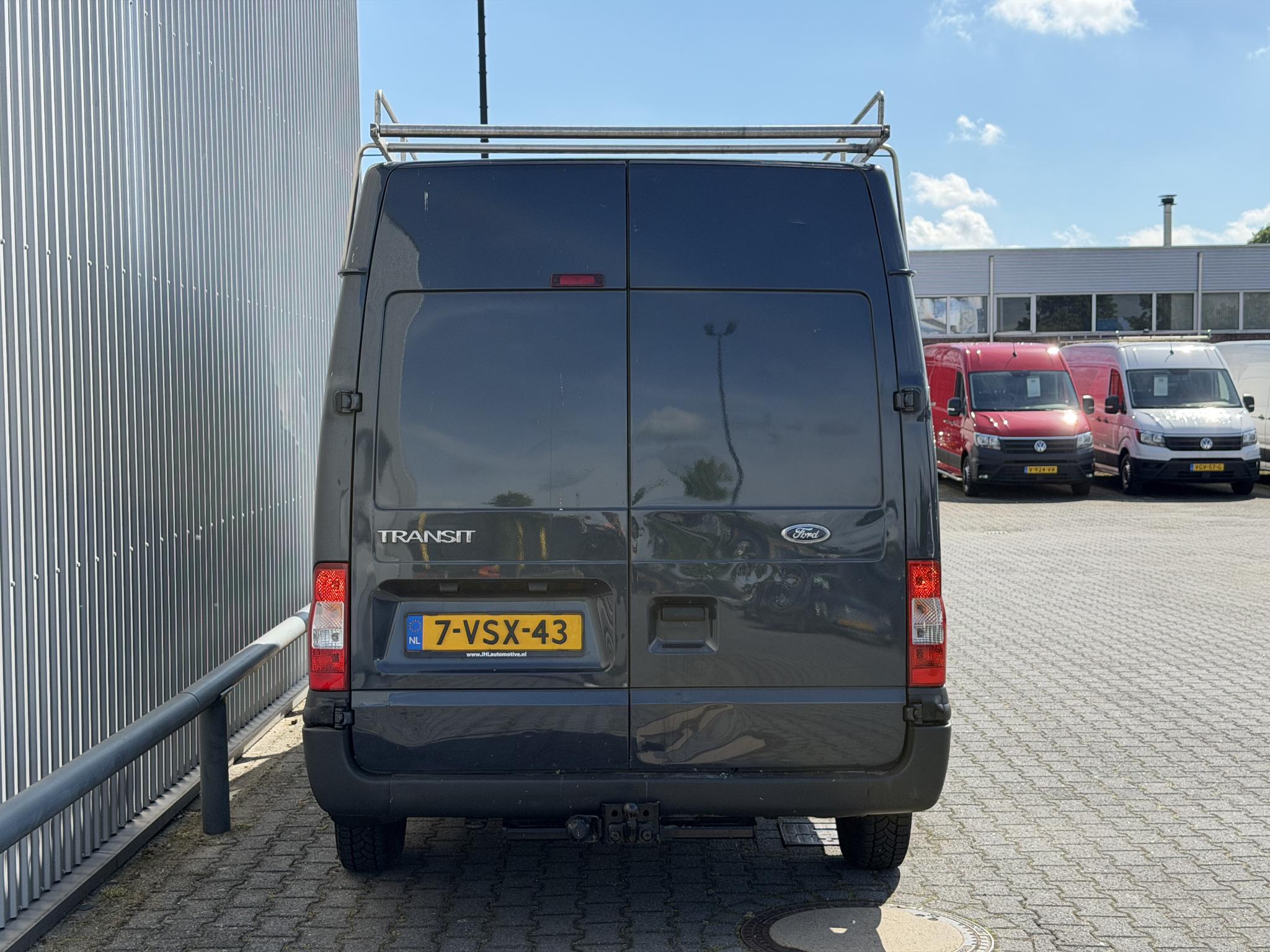 Foto van Ford Transit/tourneo