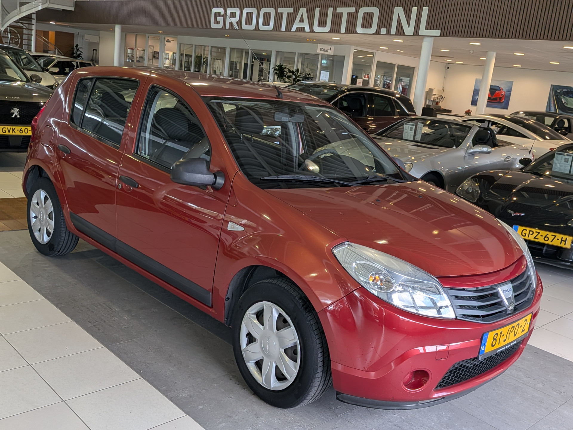 Dacia Sandero 1.6 Ambiance 2009 - voorkant