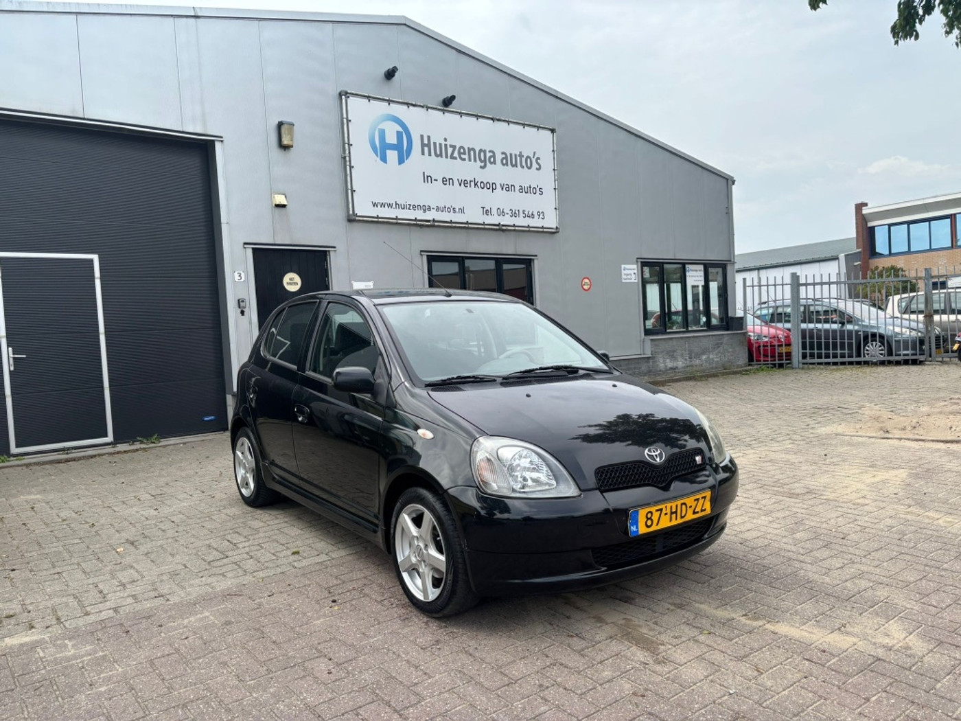 Toyota Toyota Yaris 1.5-16V VVT-i TSport| 5DRS | APK:09-04-2027! 2001 - voorkant