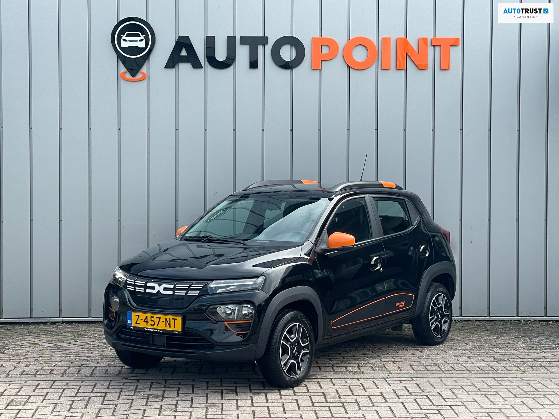 Dacia Spring Expression 27 kWh SOH92% ORG NL DEALEROND EERSTE EIGENAAR CAMERA|LEER|CRUISE|RADIO|ELEK.RAMEN|SPRAAKHERKENNING| 2024 - voorkant