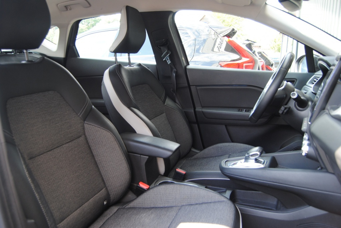 Foto van Renault Captur E-tech Plug-in Hybrid
