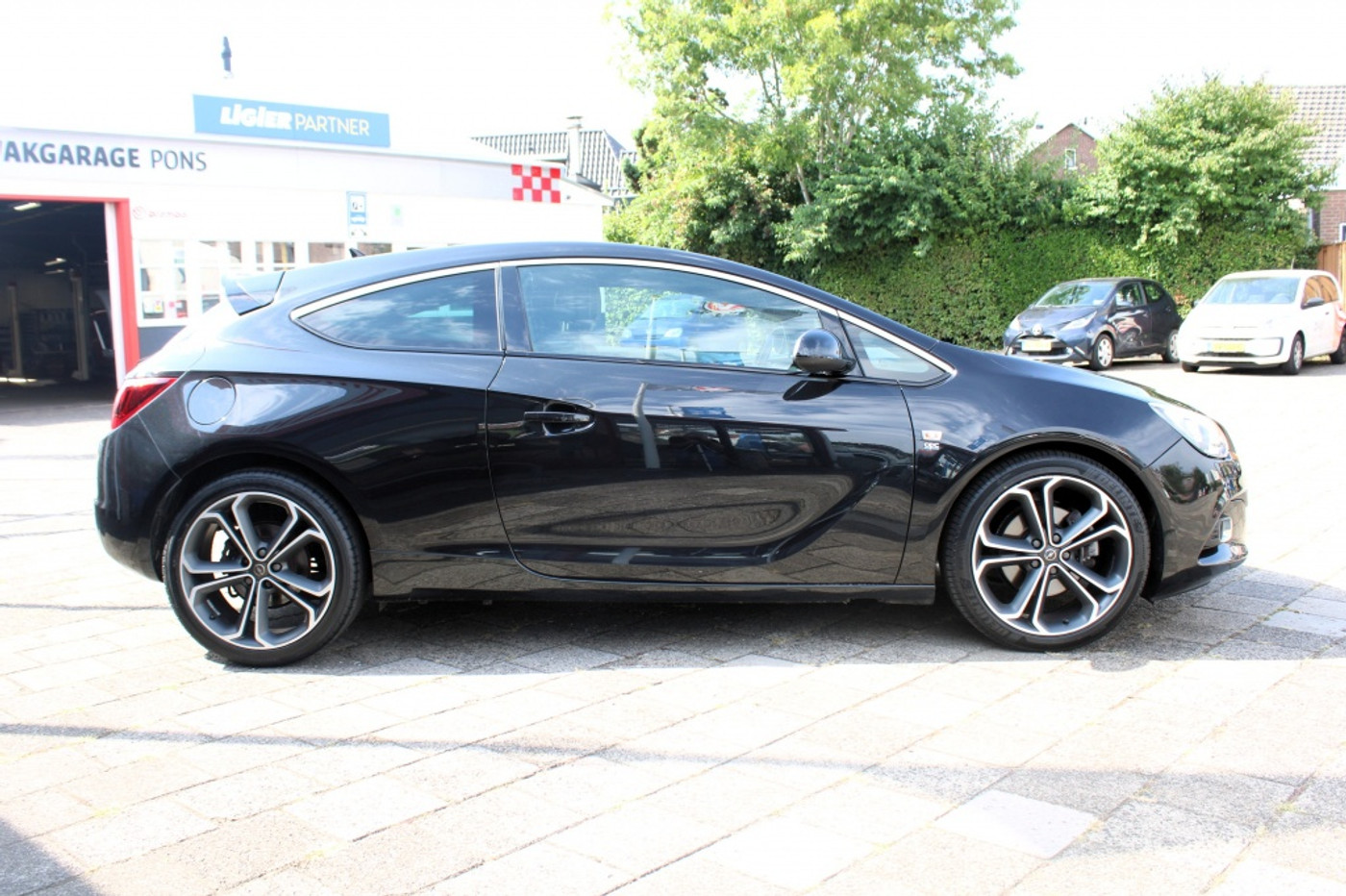 Foto van Opel Astra GTC