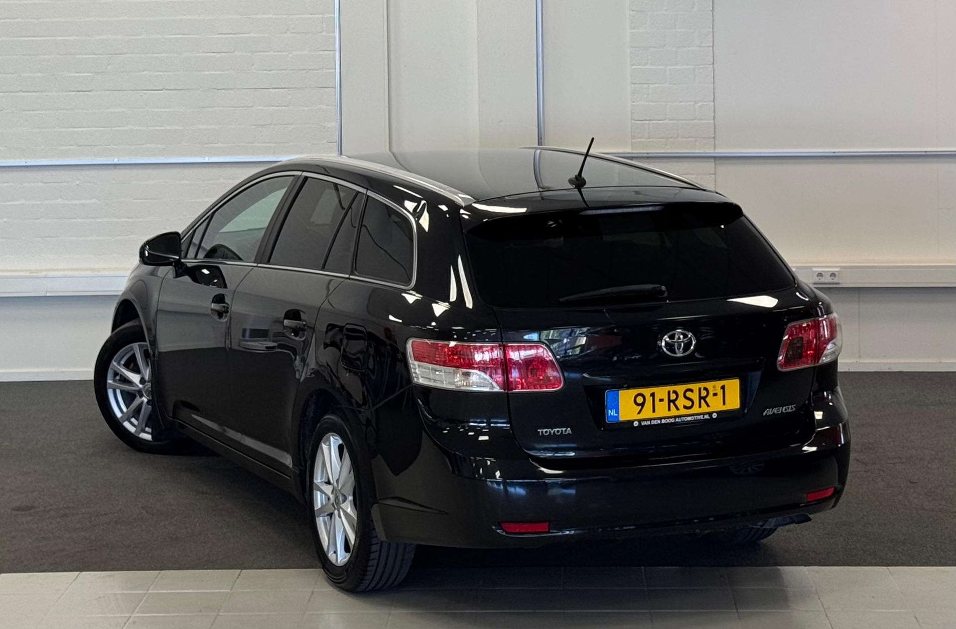 Foto van Toyota Toyota Avensis