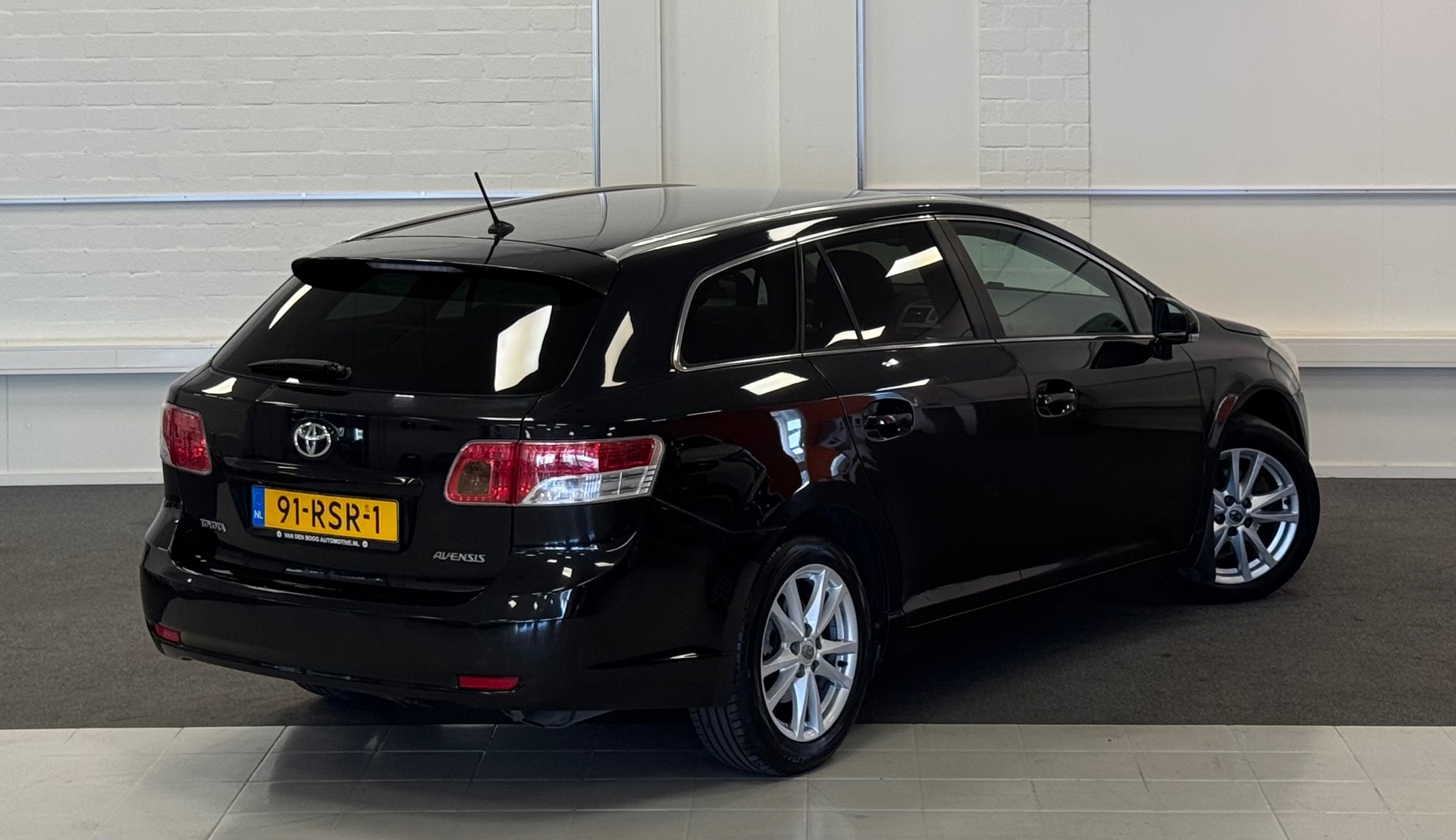 Foto van Toyota Toyota Avensis