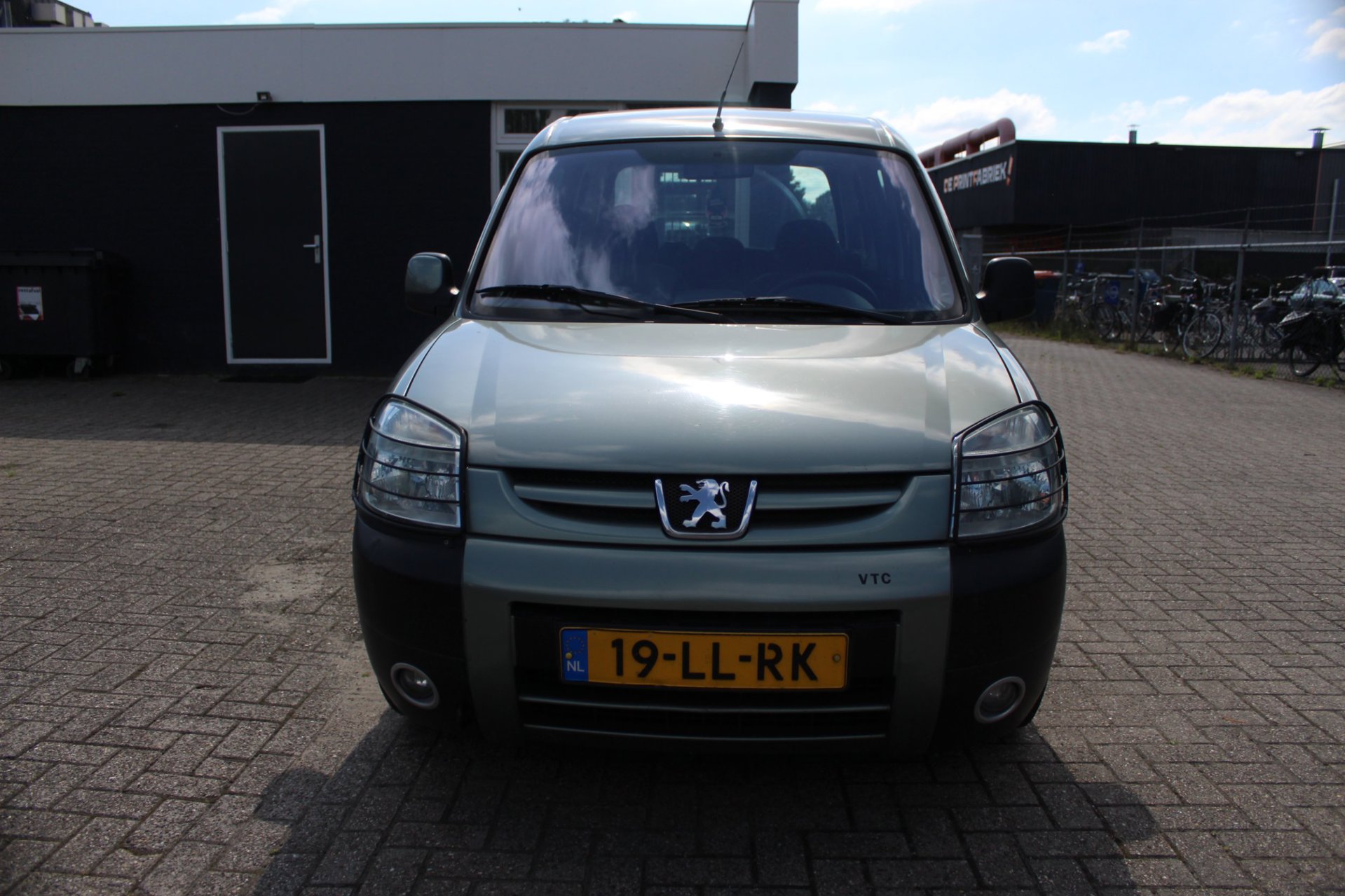 Foto van Peugeot Partner