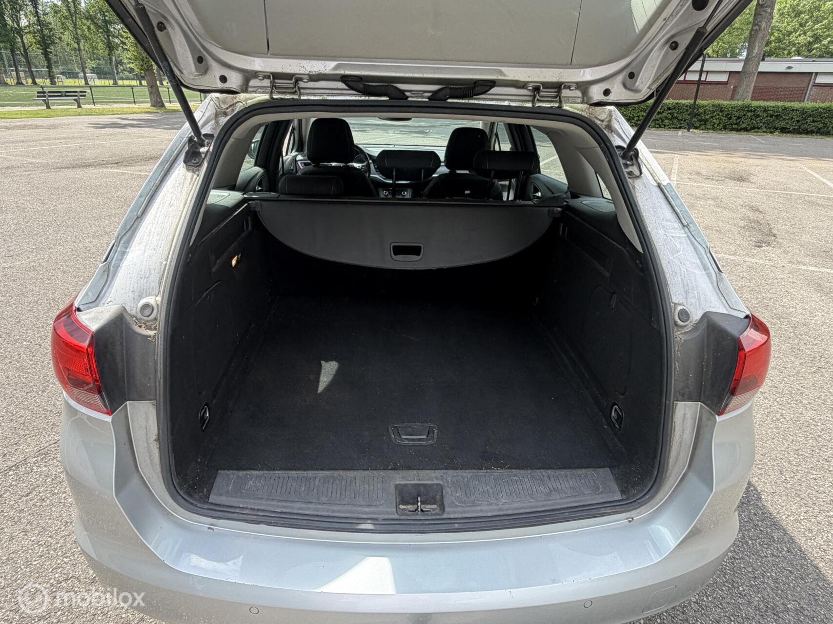 Foto van Opel Astra Sports Tourer