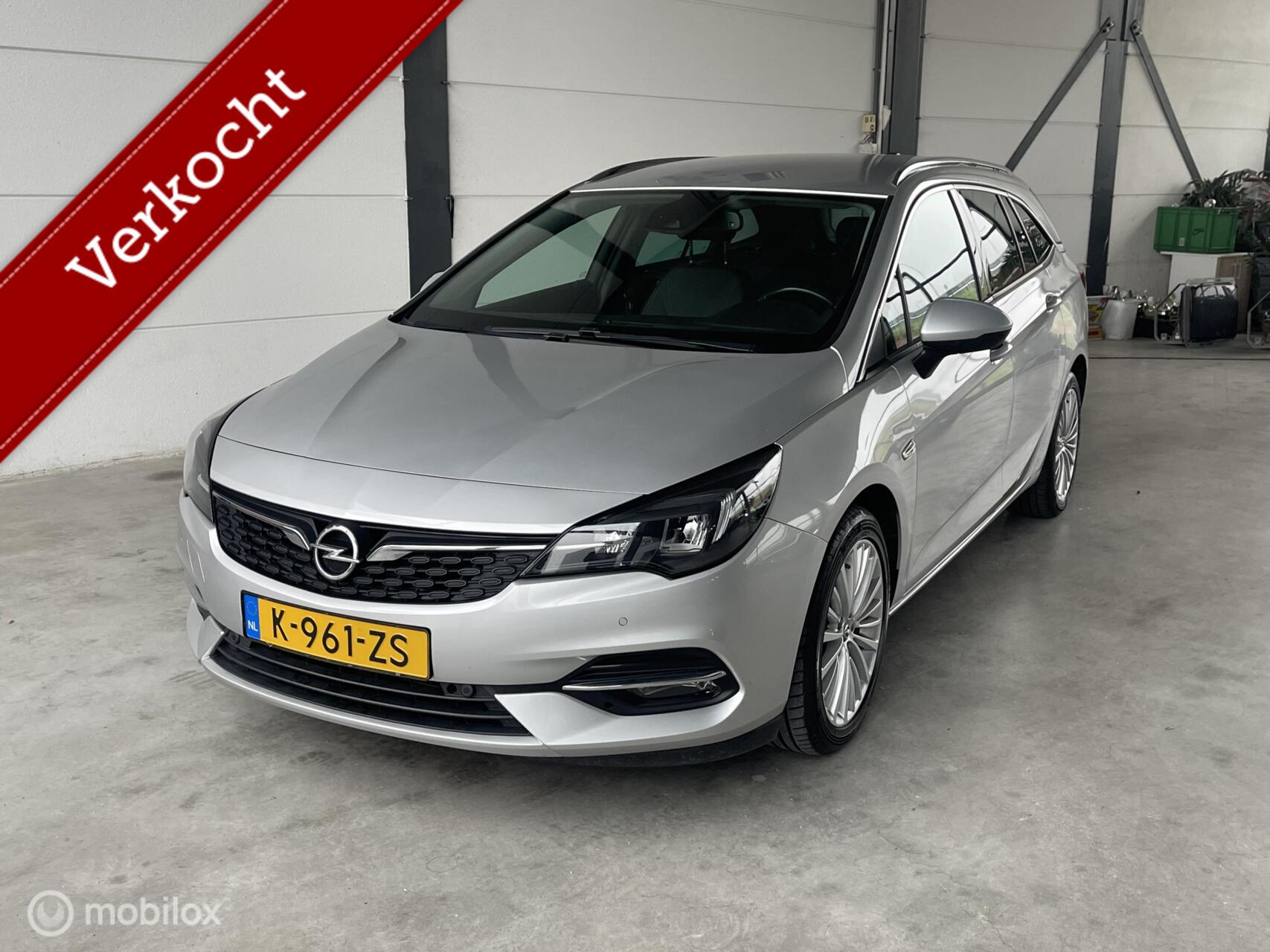 Opel Astra 1.2 Business Elegance 2021 - voorkant