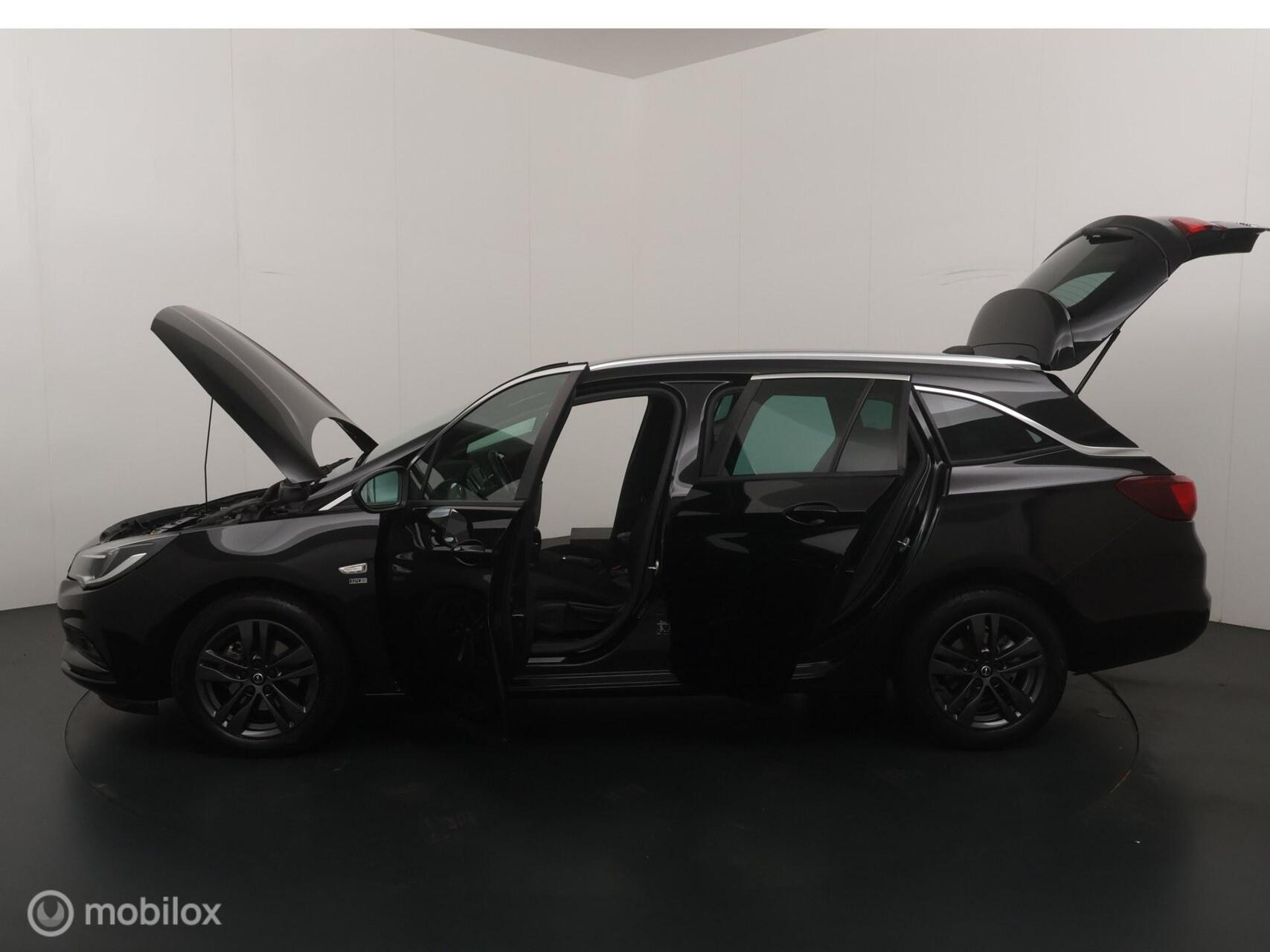 Foto van Opel Astra Sports Tourer
