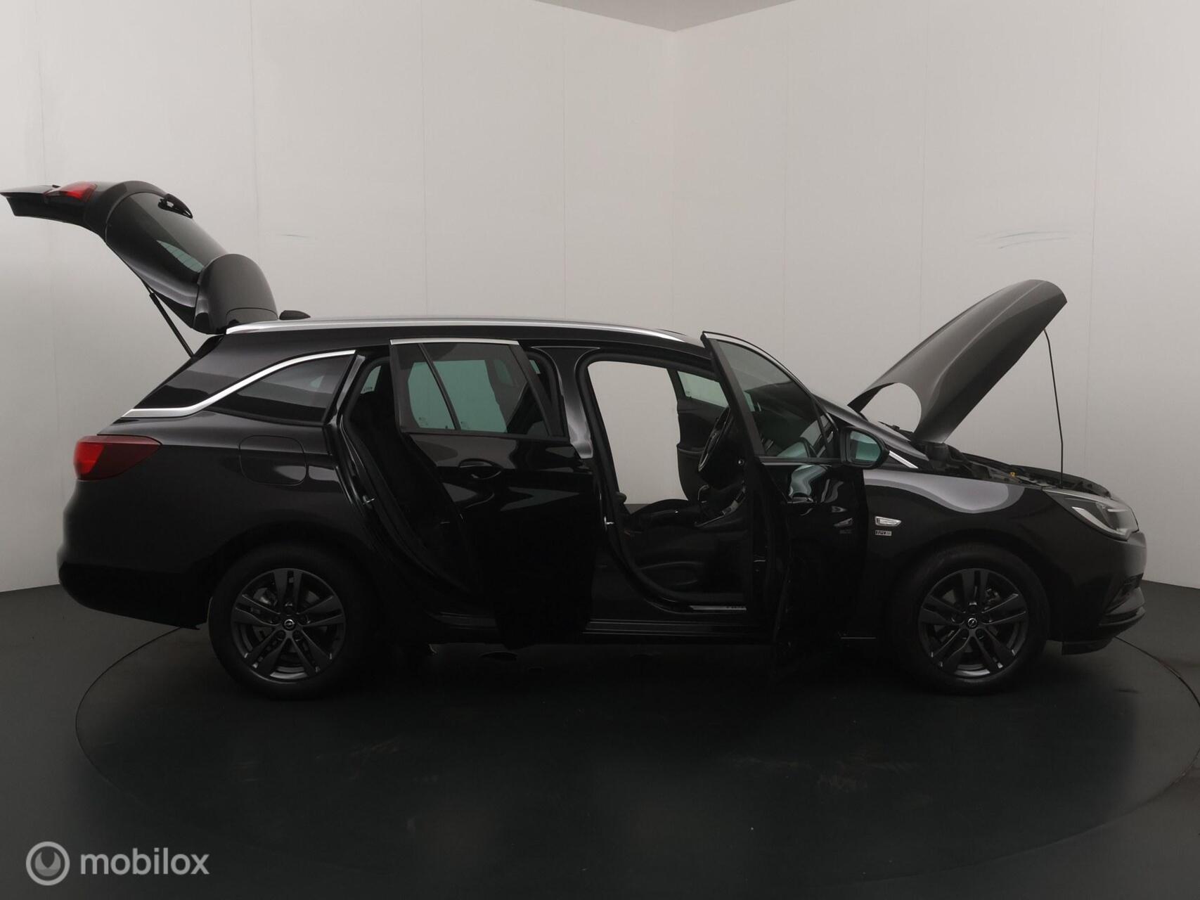 Foto van Opel Astra Sports Tourer