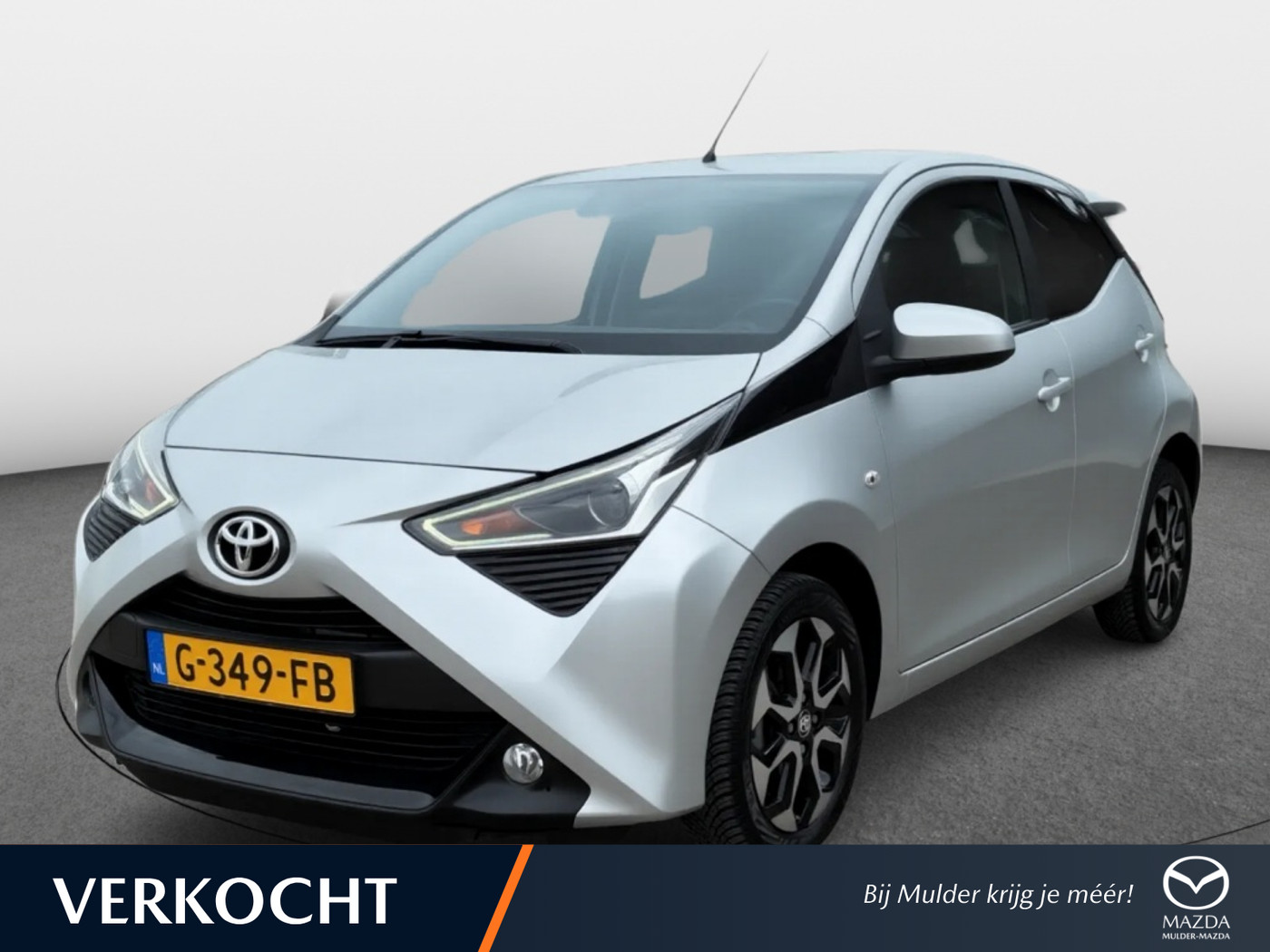 Toyota Toyota Aygo 1.0 VVT-i x-joy 5-drs | Carplay | DAB | Camera 2019 - voorkant