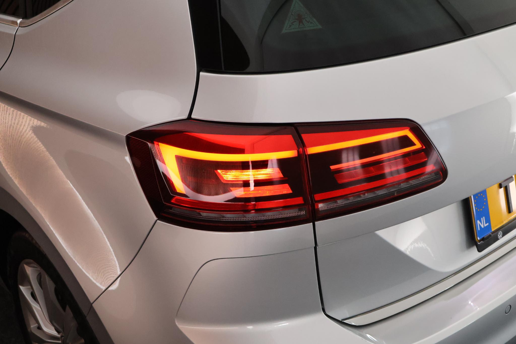 Foto van Volkswagen Golf Sportsvan