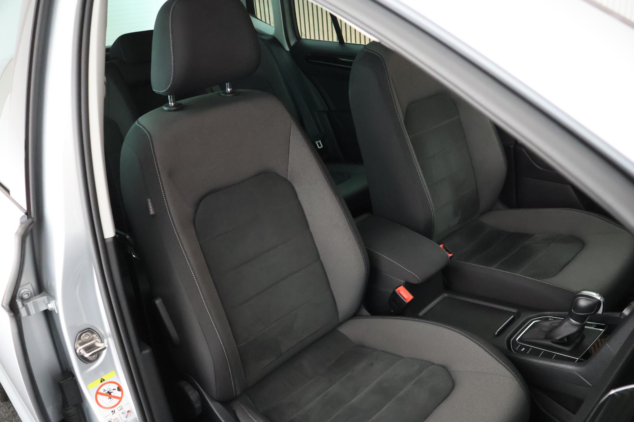 Foto van Volkswagen Golf Sportsvan