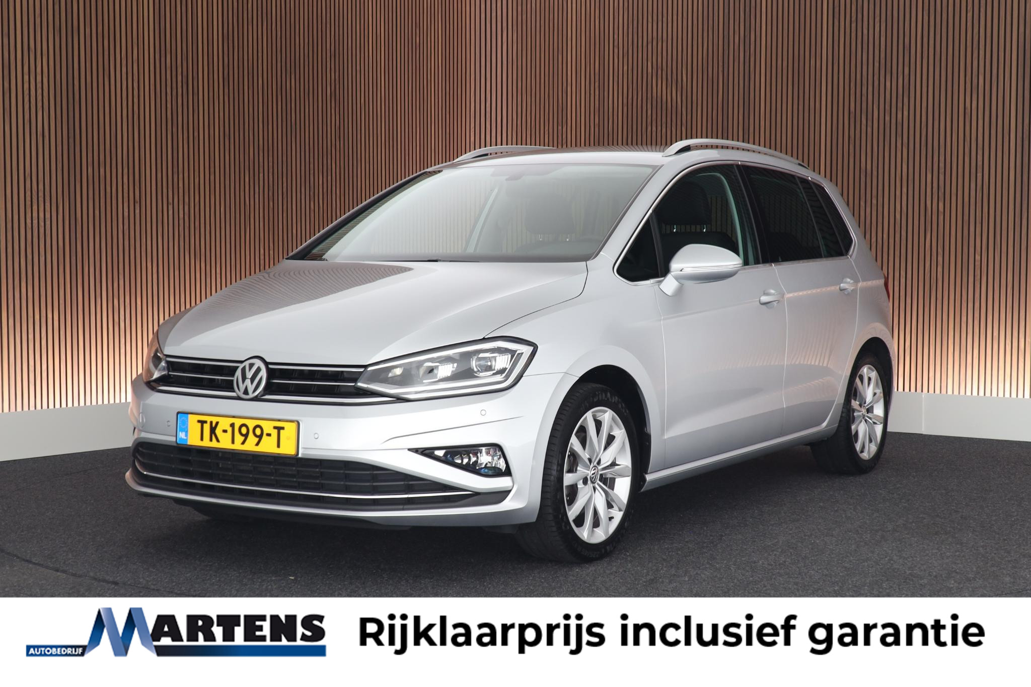 Volkswagen Golf Sportsvan 1.5 TSI ACT 130pk DSG Highline 2018 - voorkant