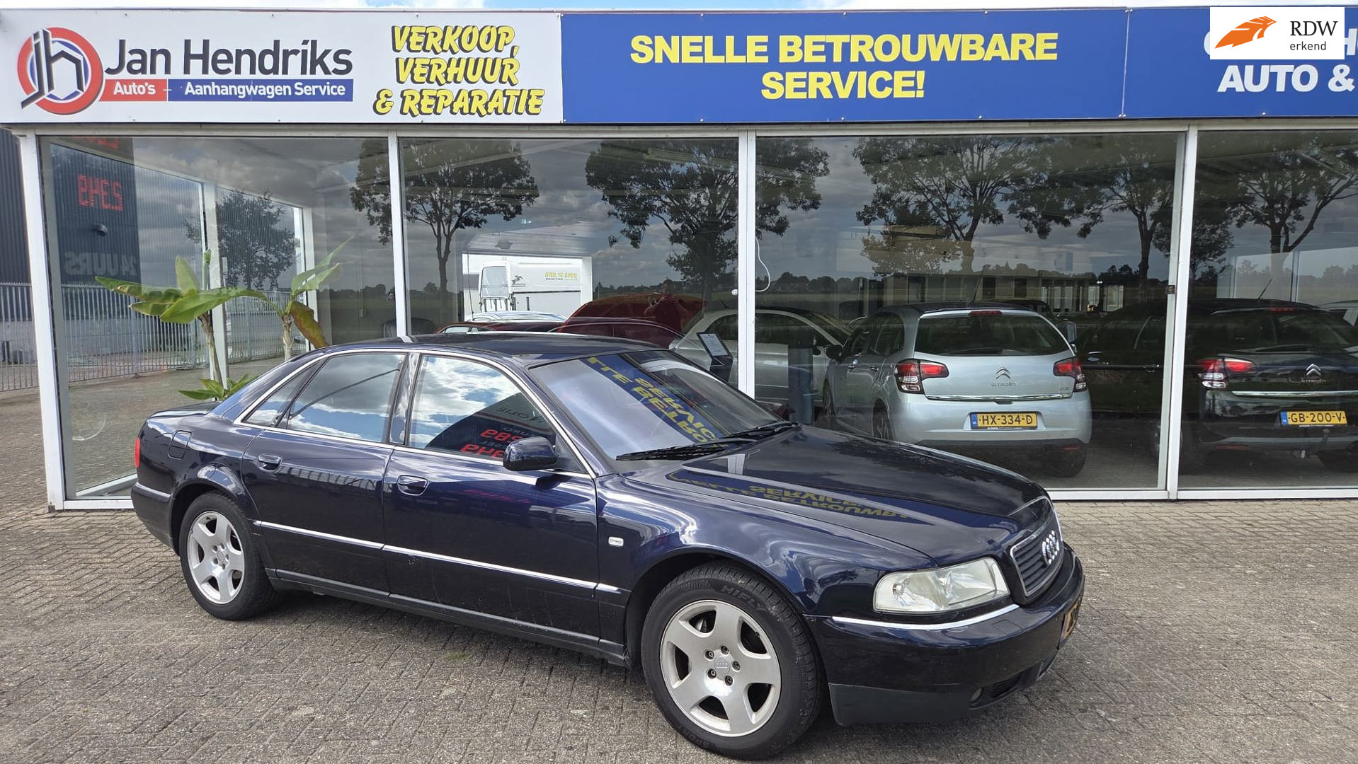 Audi 4d Audi A8 3.7 5V quattro youngtimer 1999 - voorkant