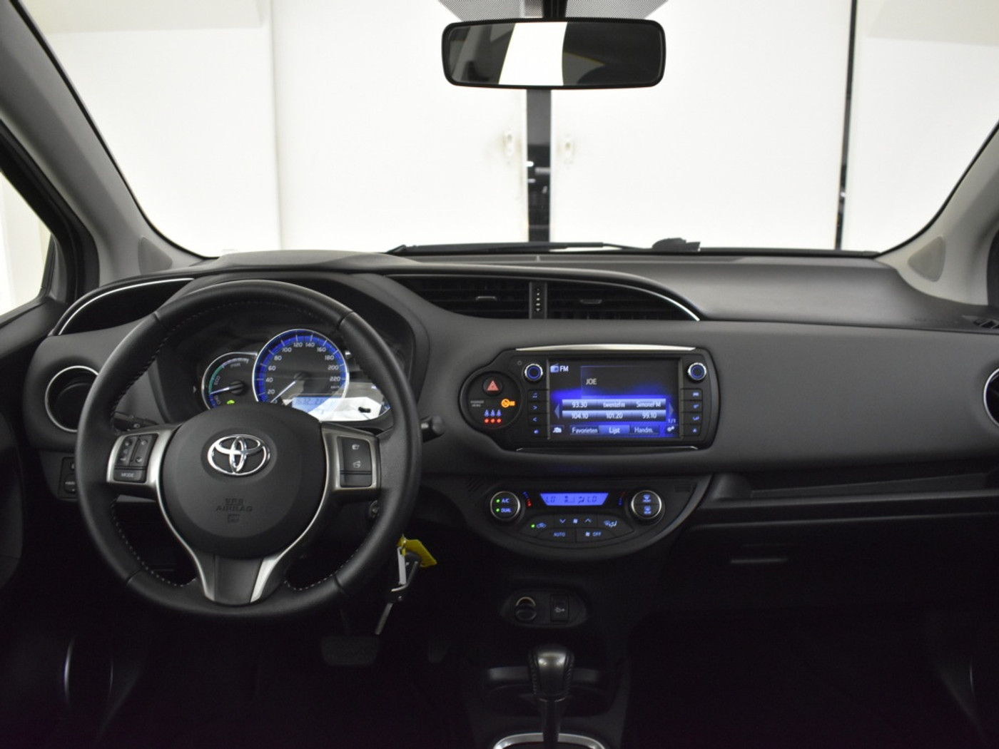Foto van Toyota Toyota Yaris Hybrid
