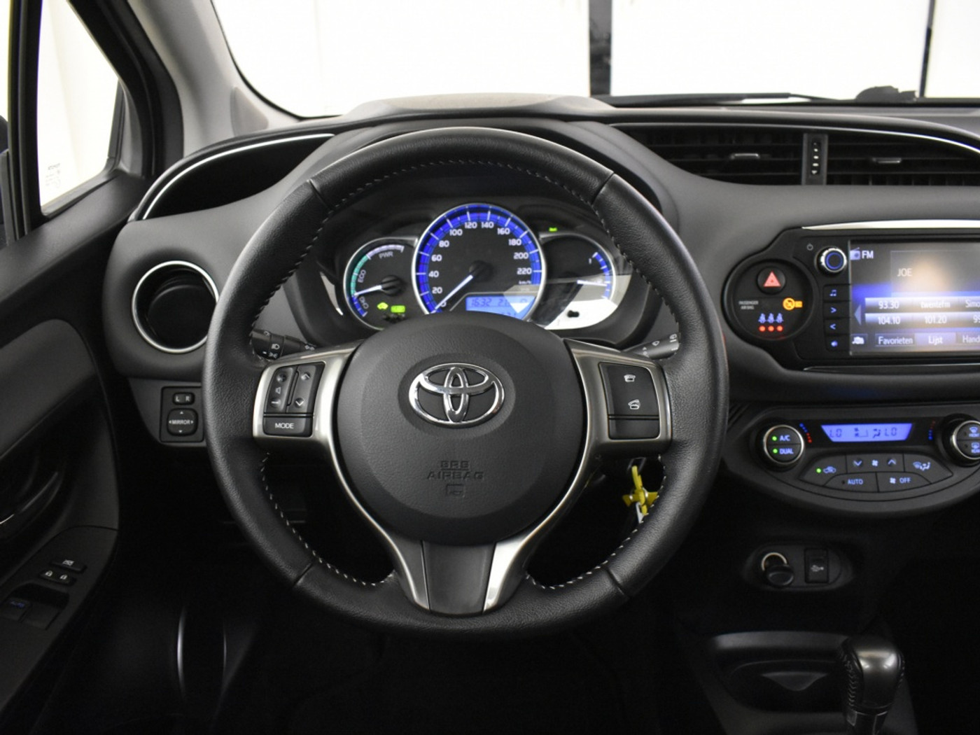 Foto van Toyota Toyota Yaris Hybrid