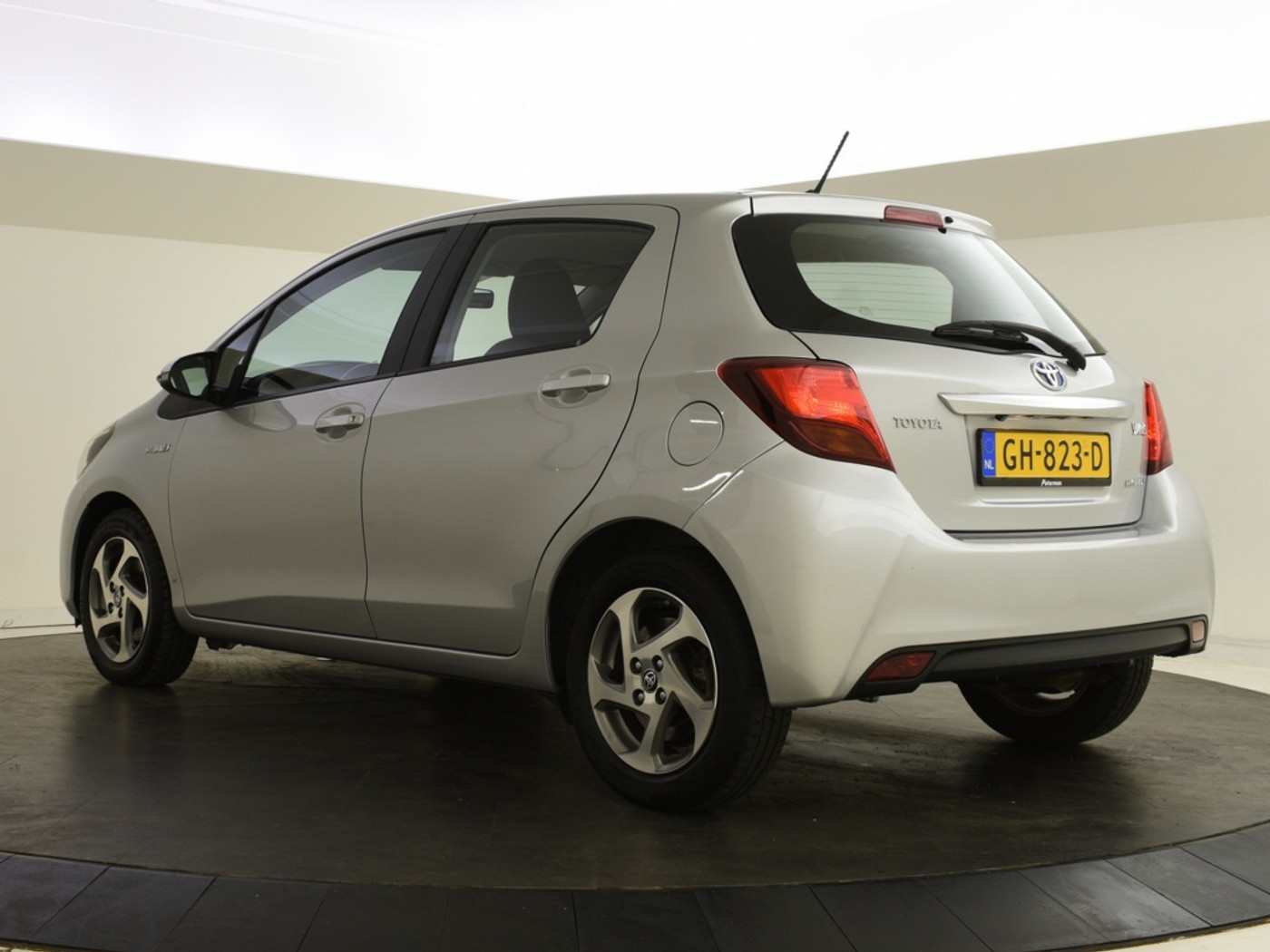 Foto van Toyota Toyota Yaris Hybrid
