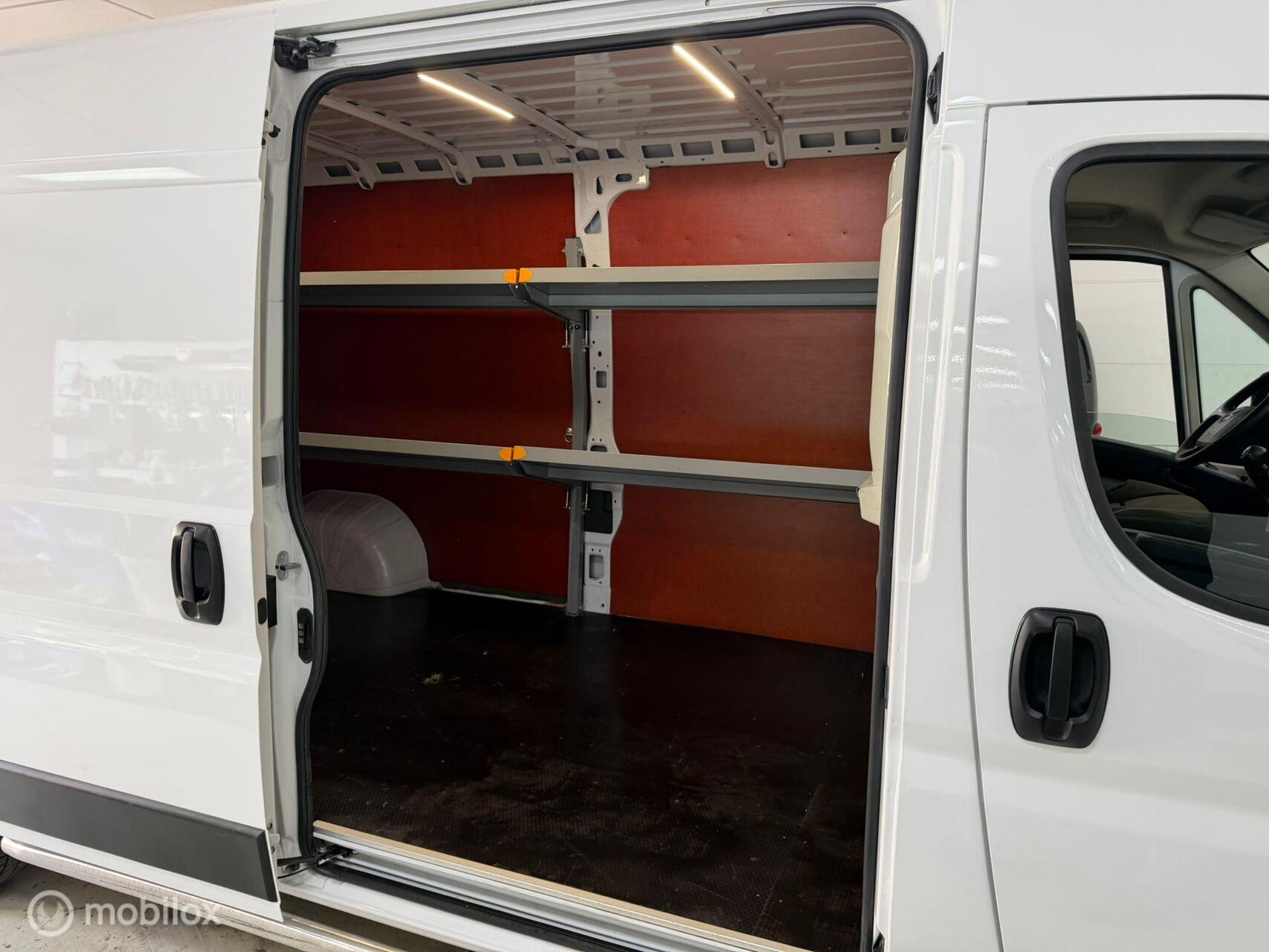 Foto van Opel Movano