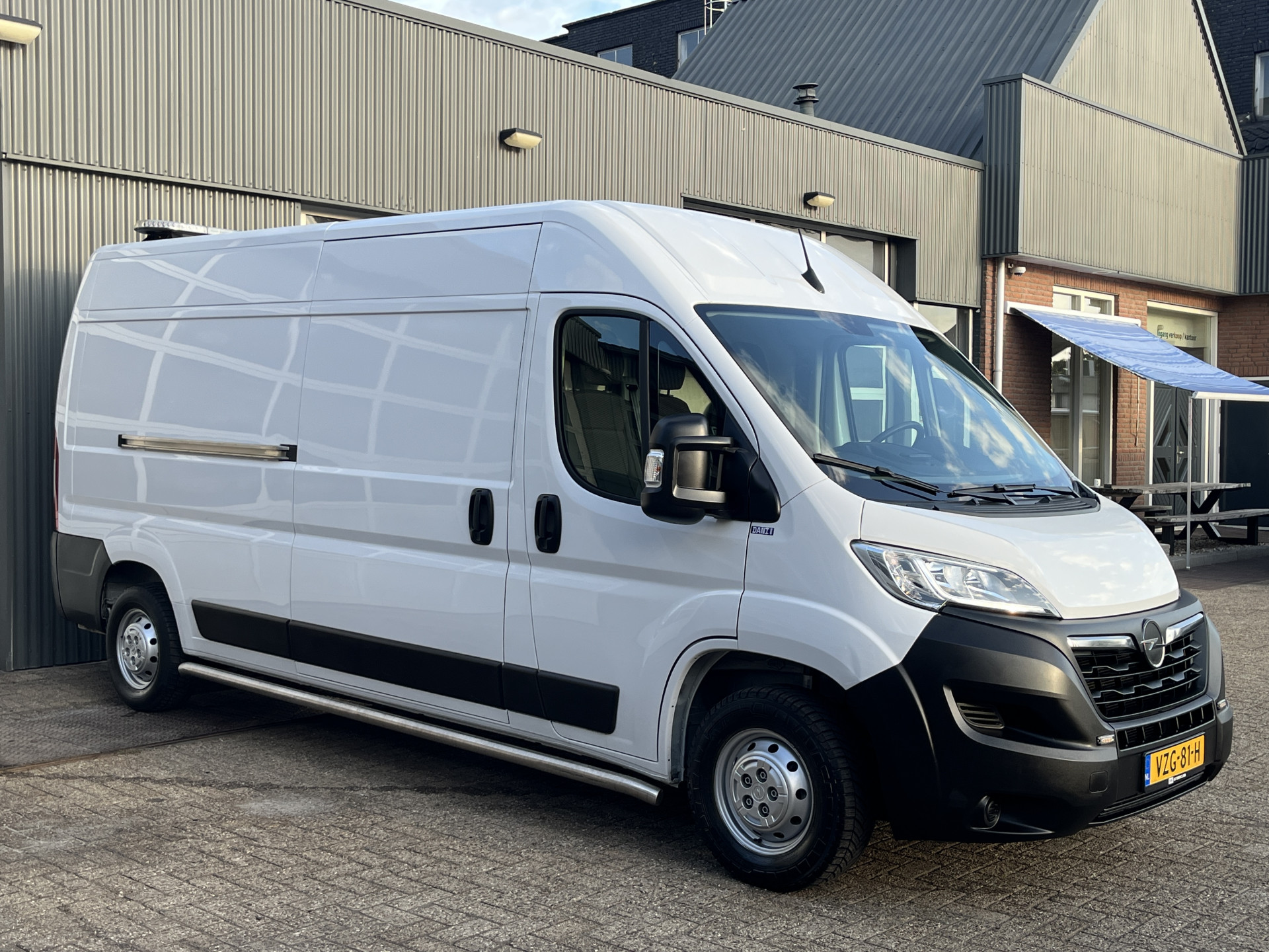 Opel Movano 2.2D 140 L3H2 2023 - voorkant