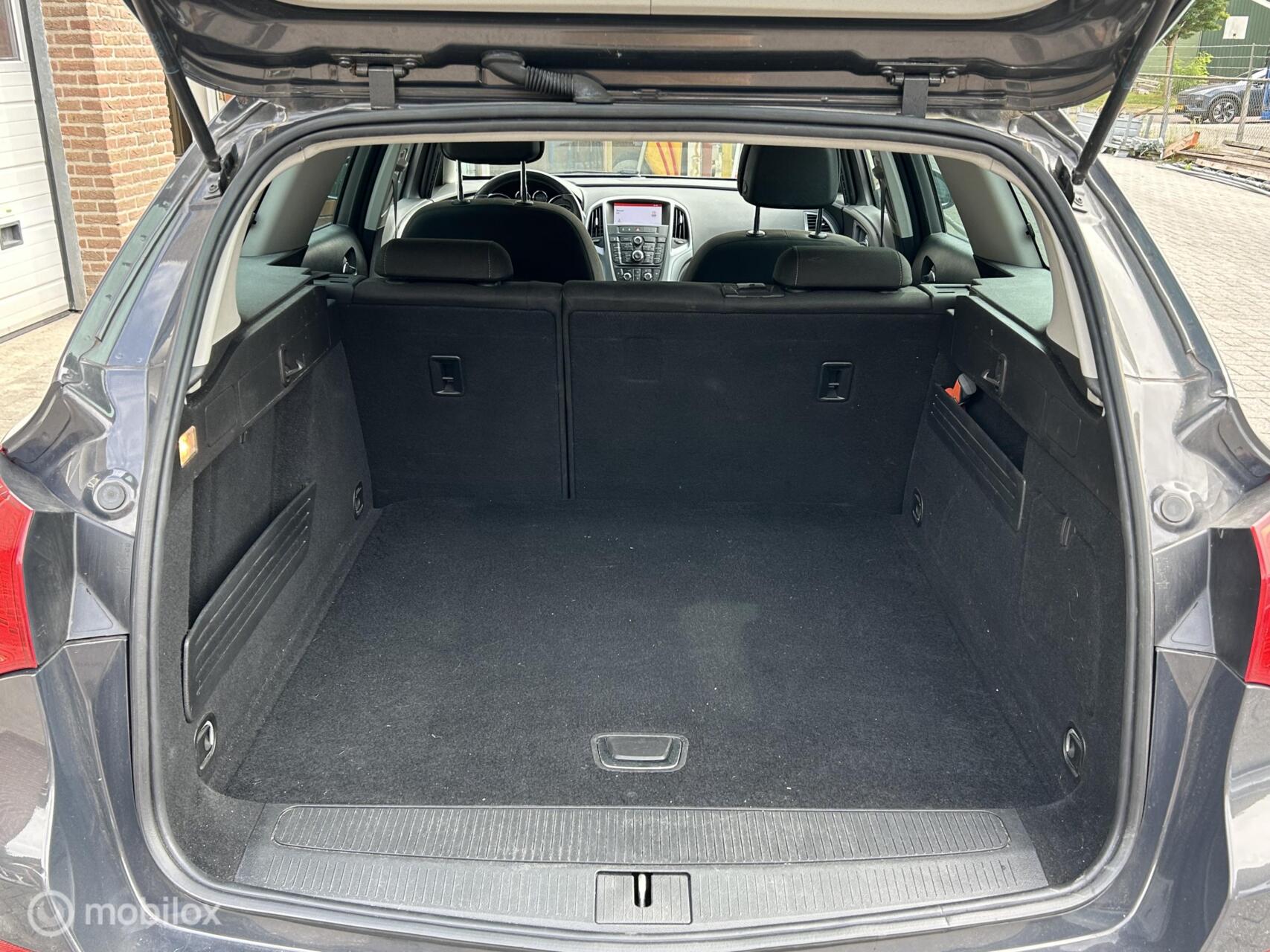 Foto van Opel Astra Sports Tourer