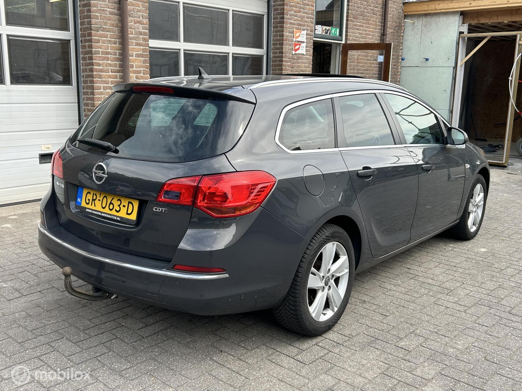Foto van Opel Astra Sports Tourer