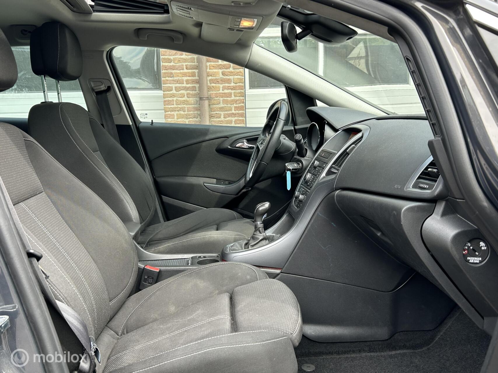 Foto van Opel Astra Sports Tourer