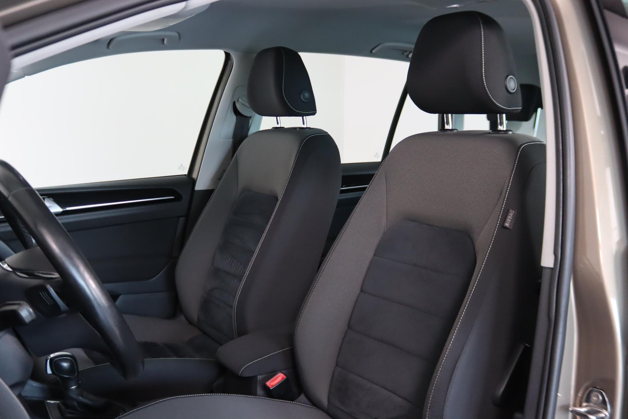 Foto van Volkswagen Golf Sportsvan