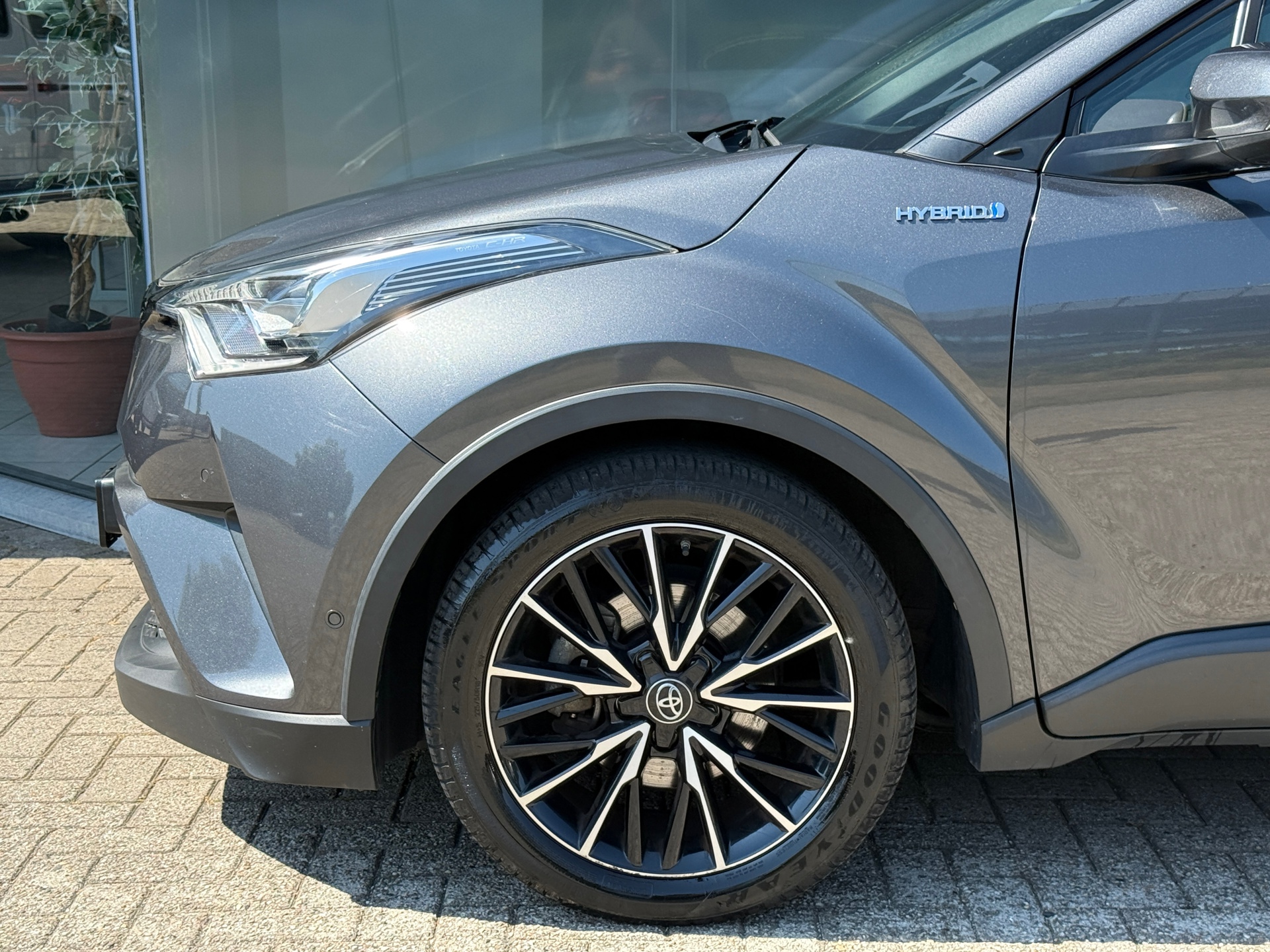 Foto van Toyota Toyota C-hr